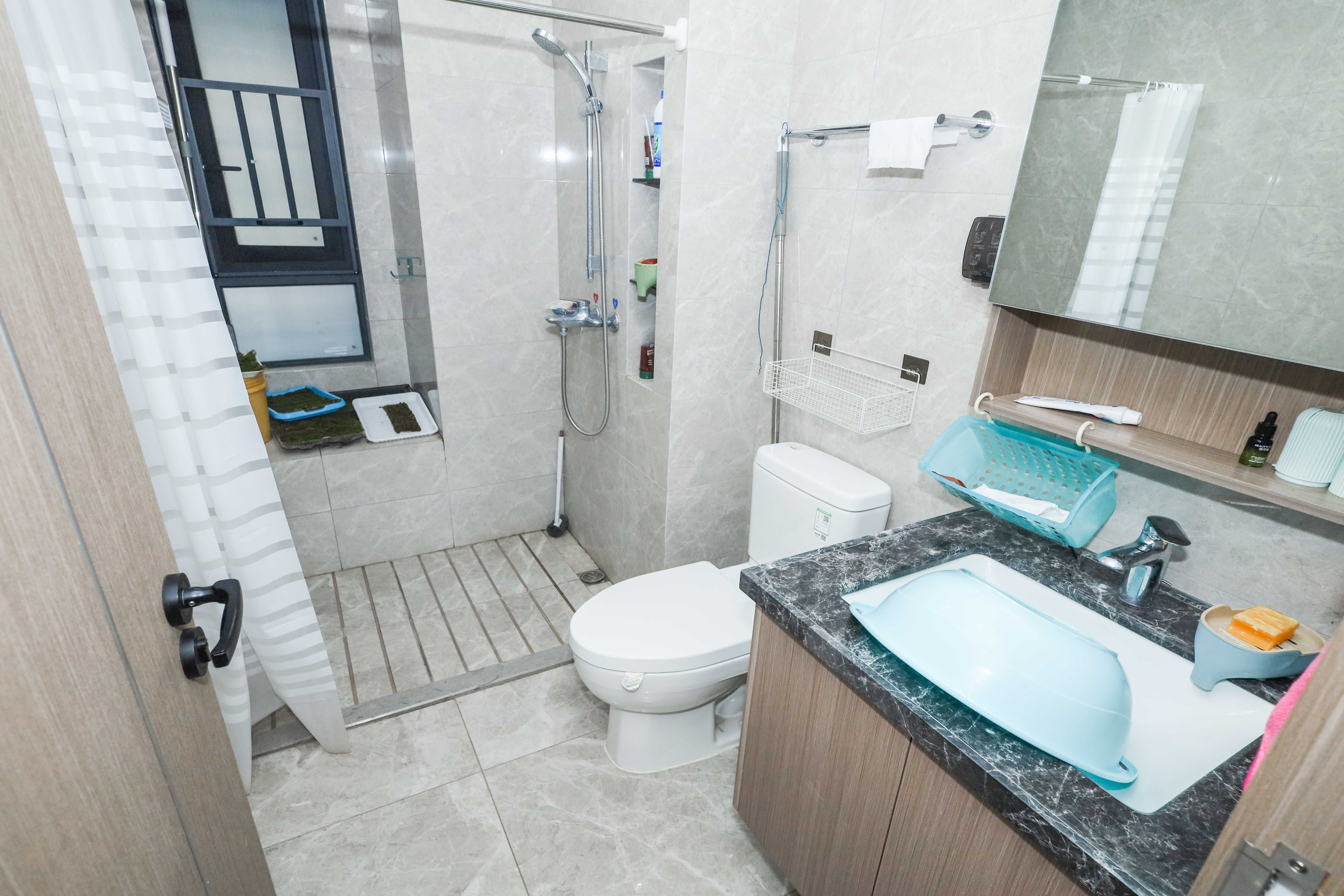 中海麓山境南区  3室2厅2卫    121.0万 中海麓山境南区  3室2厅2卫    121.0万卫生间