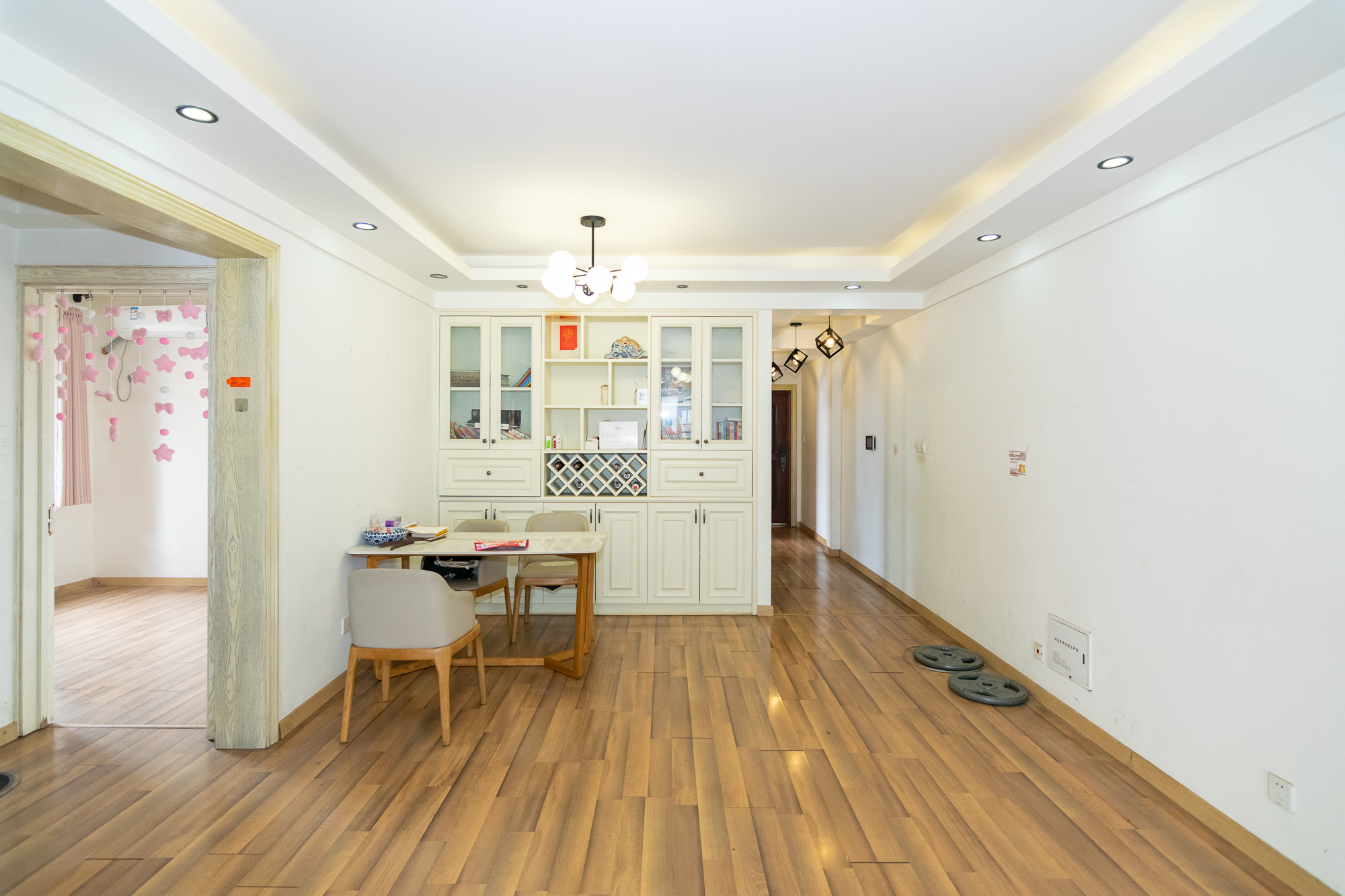 润和紫郡一期  3室2厅2卫    69.8万 润和紫郡一期  3室2厅2卫    69.8万客厅