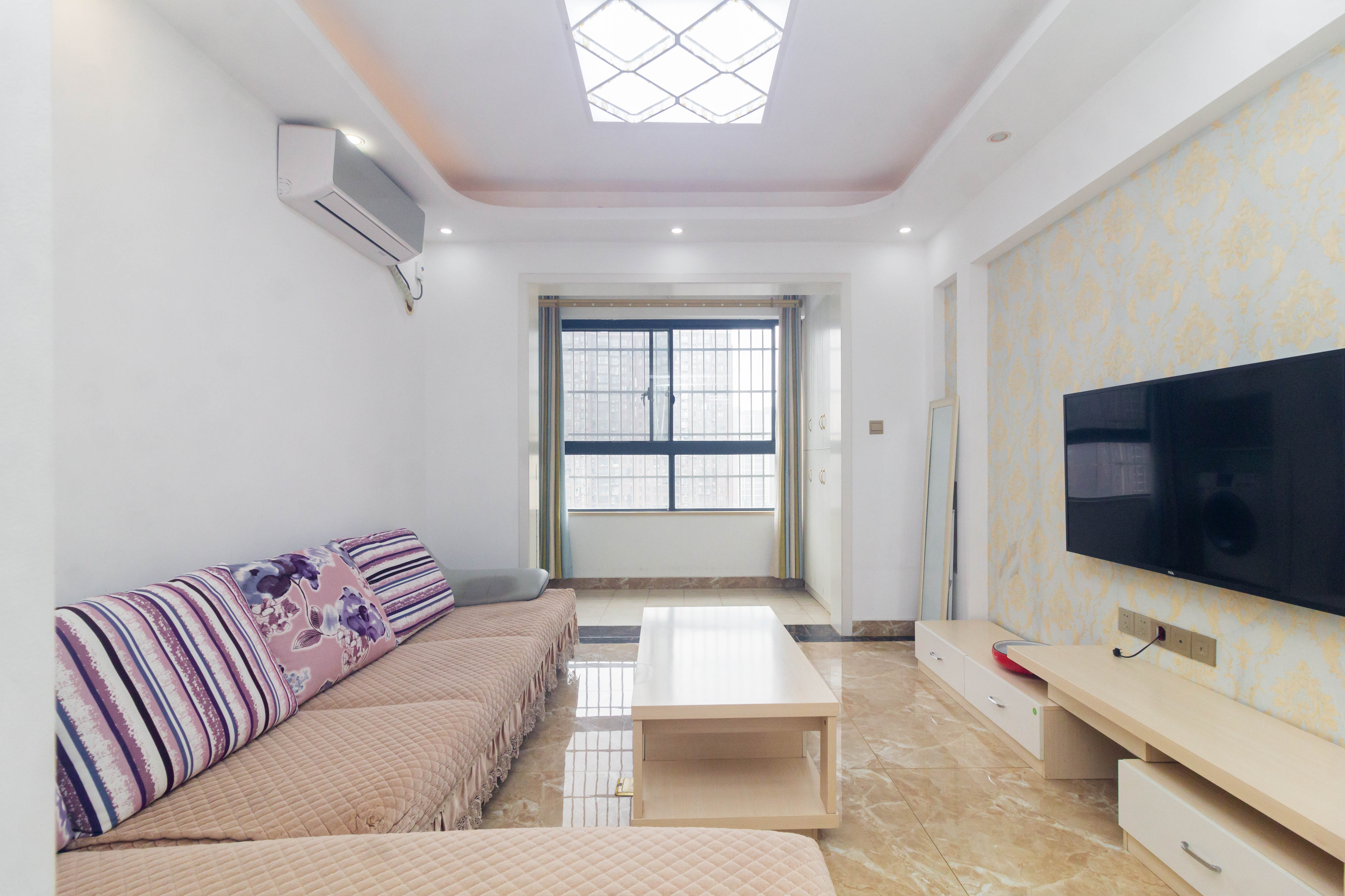 中国铁建国际城二期  2室1厅1卫    48.8万 中国铁建国际城二期  2室1厅1卫    48.8万客厅