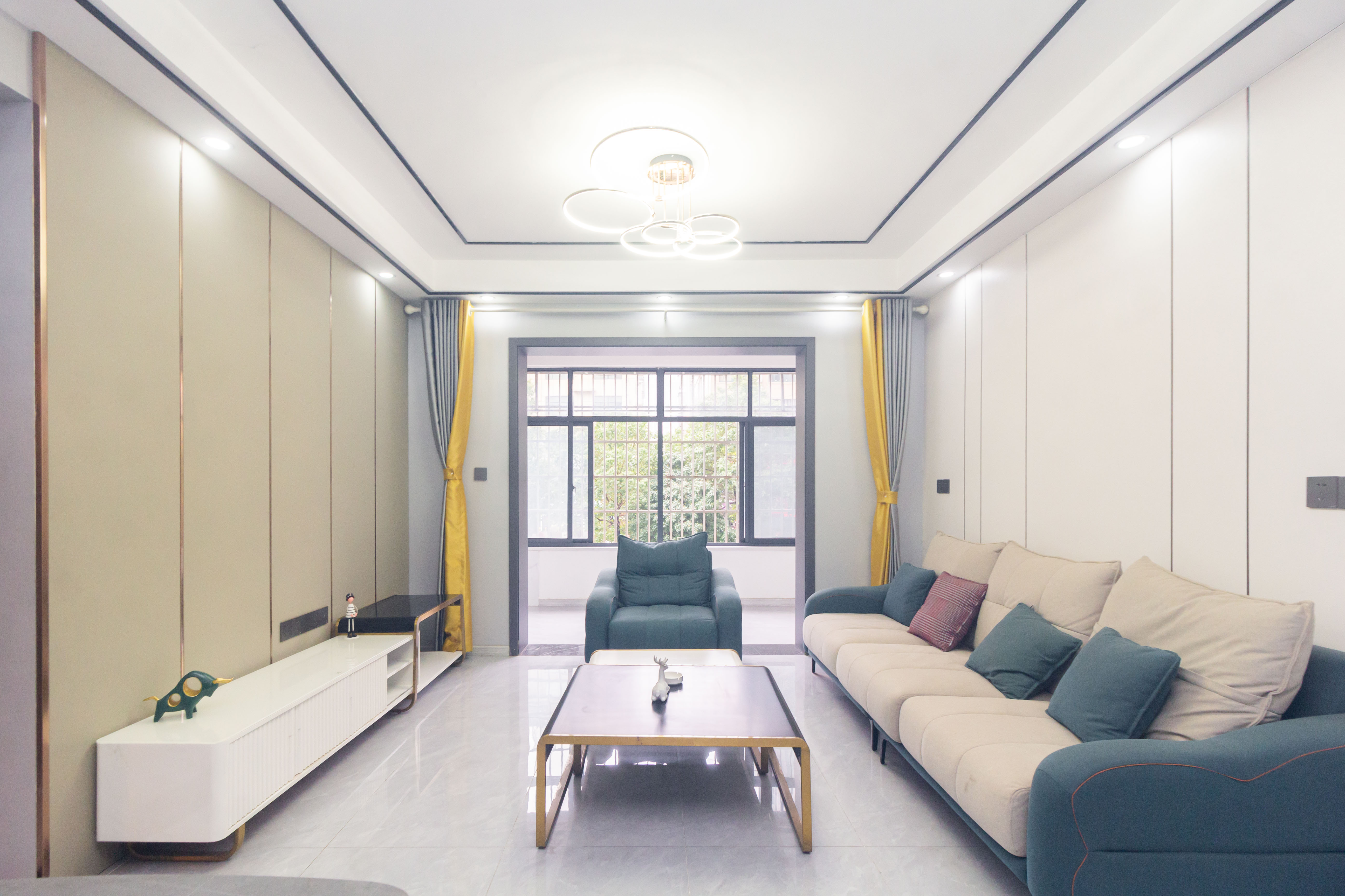 中国铁建国际城二期 3室2厅1卫 52.5万 中国铁建国际城二期 3室2厅1卫 52.5万客厅