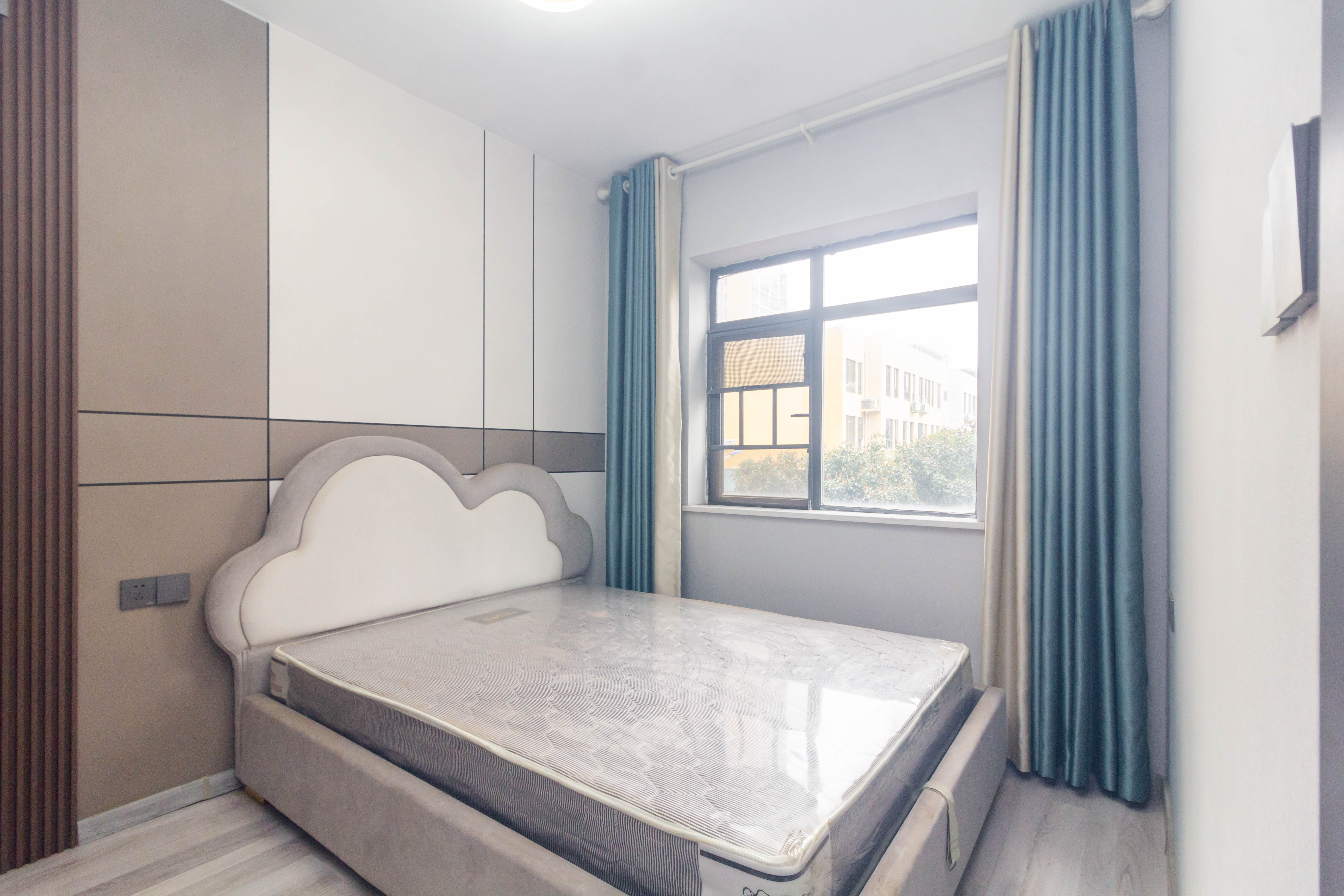 中国铁建国际城二期 3室2厅1卫 52.5万 中国铁建国际城二期 3室2厅1卫 52.5万卧室