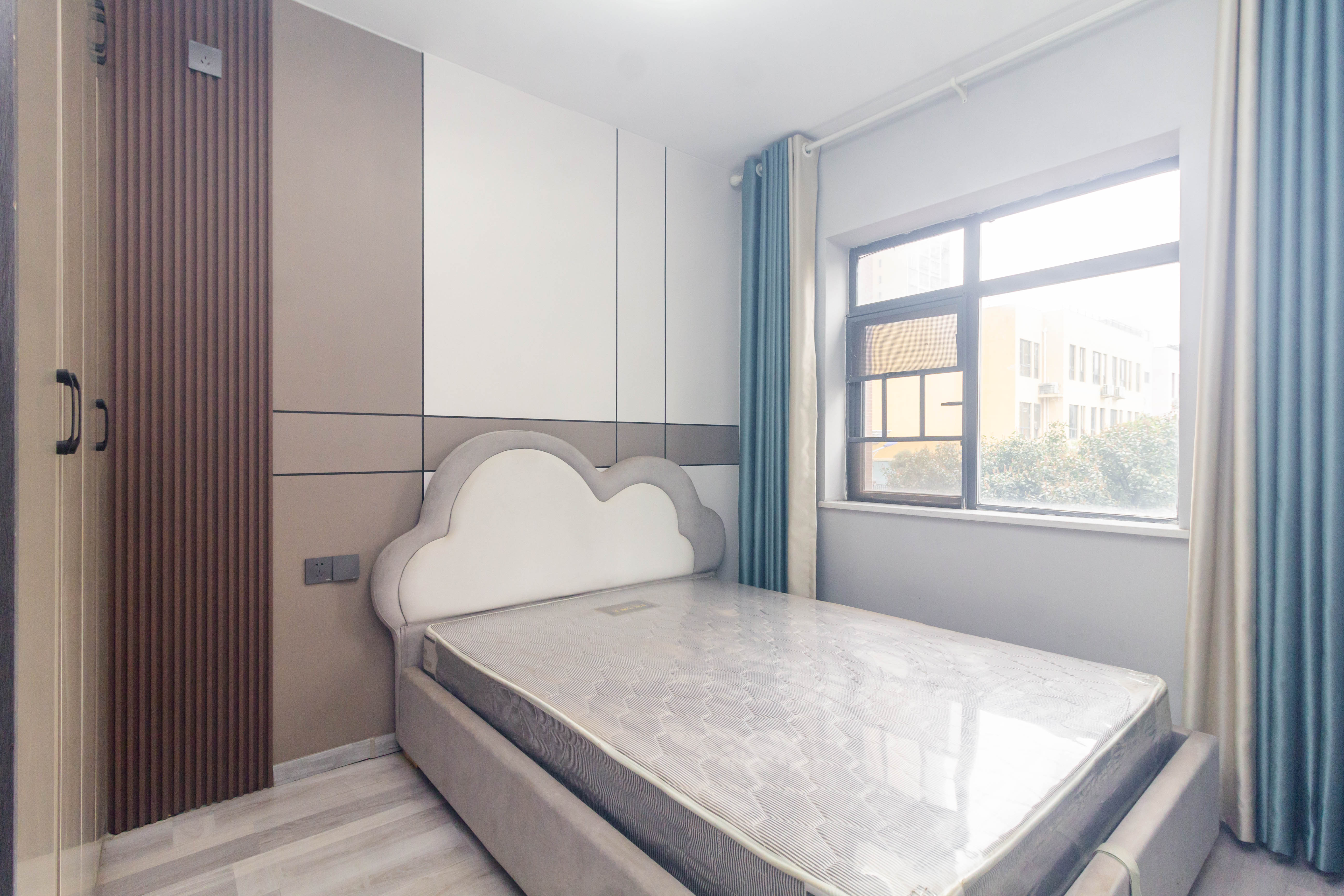 中国铁建国际城二期 3室2厅1卫 52.5万 中国铁建国际城二期 3室2厅1卫 52.5万卧室