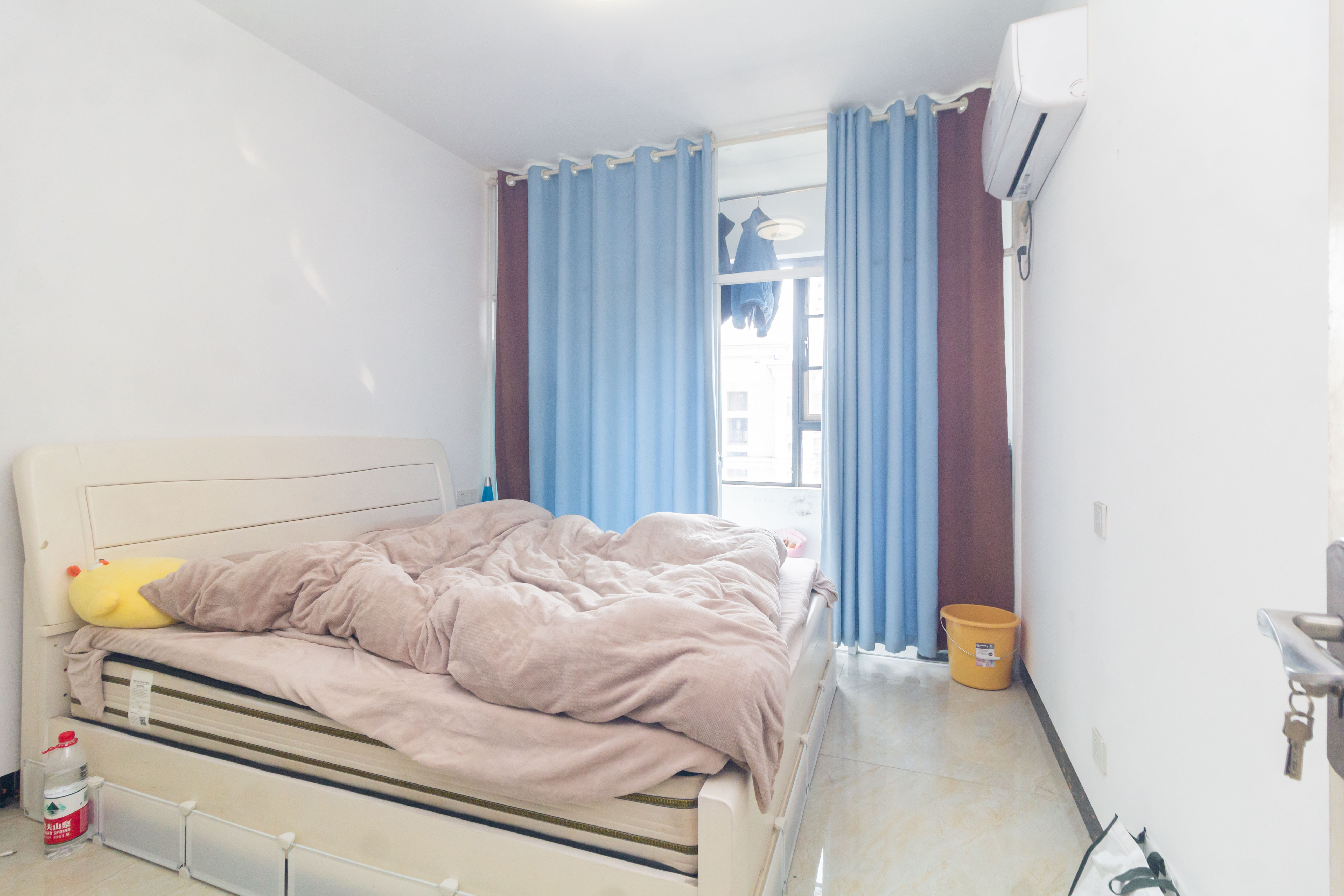 爵世名邸东湖(东湖壹号企业总部基地)  2室2厅1卫    52.0万 爵世名邸东湖(东湖壹号企业总部基地)  2室2厅1卫    52.0万卧室