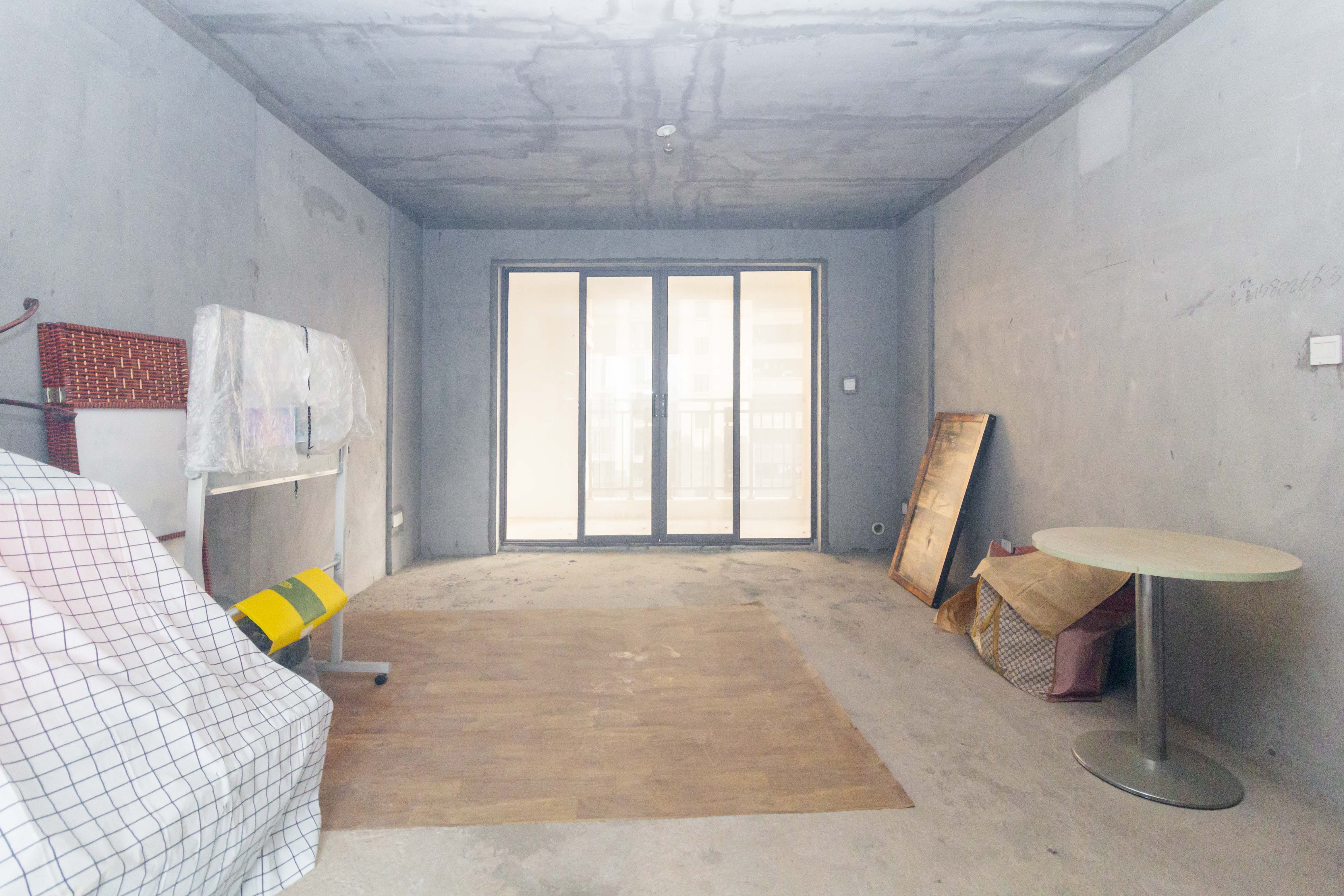 中交中央公园D1区 4室2厅2卫 128.0万 中交中央公园D1区 4室2厅2卫 128.0万客厅