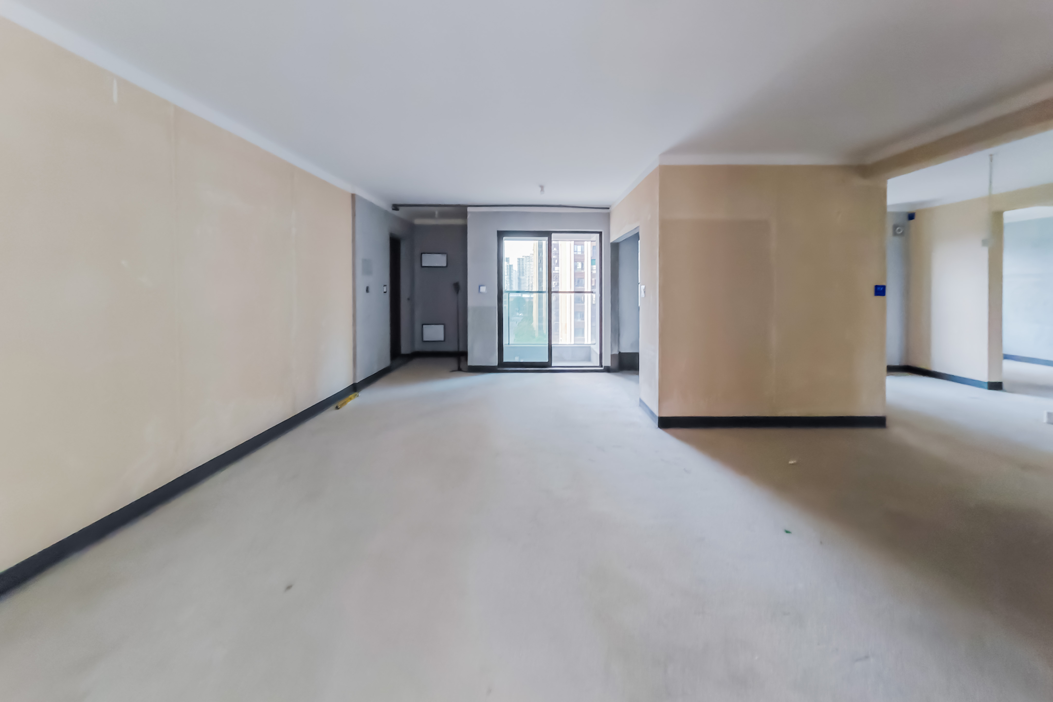 建发玖洲观澜  4室2厅2卫   230.00万