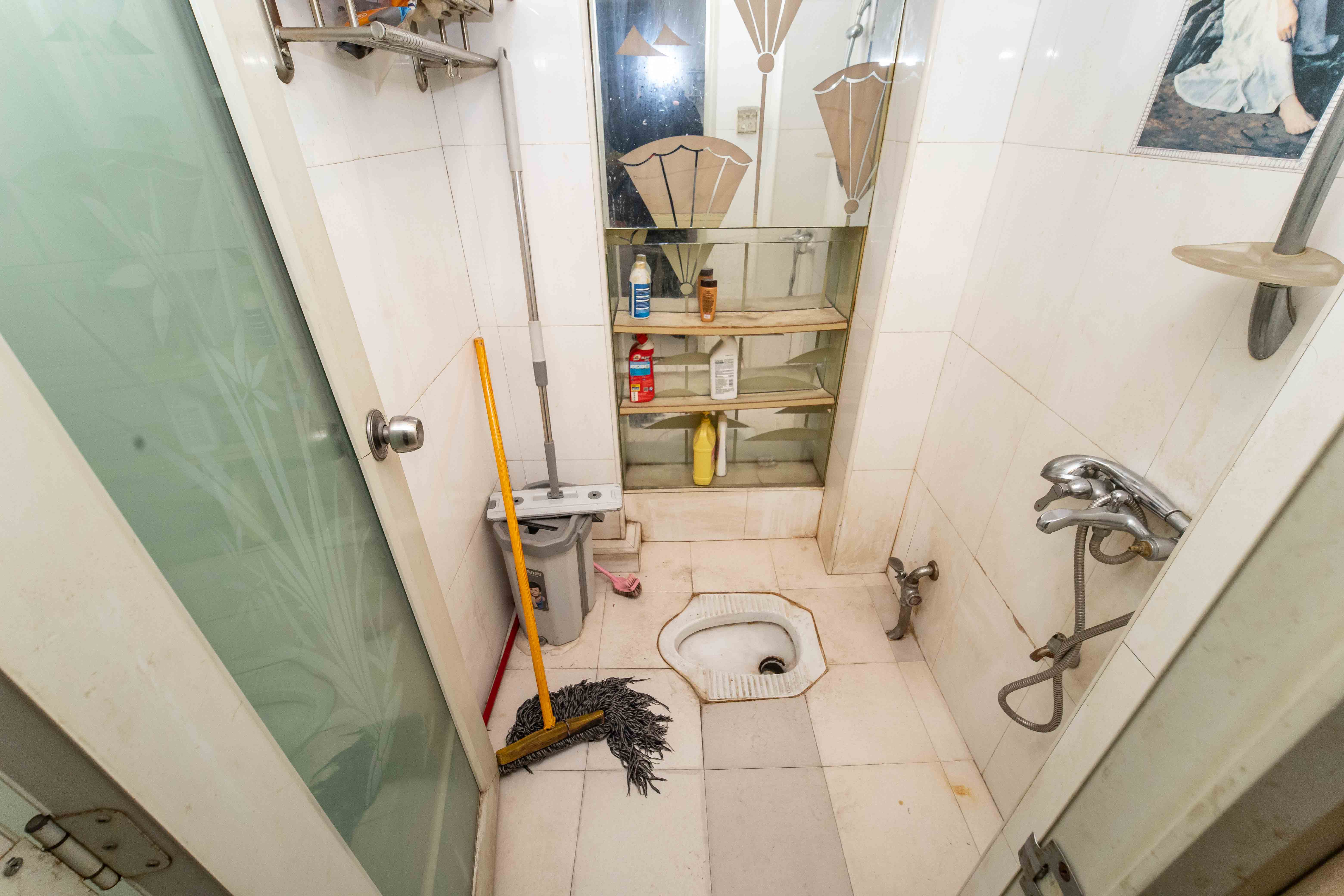 左岸右岸  2室2厅1卫    55.0万 左岸右岸  2室2厅1卫    55.0万卫生间