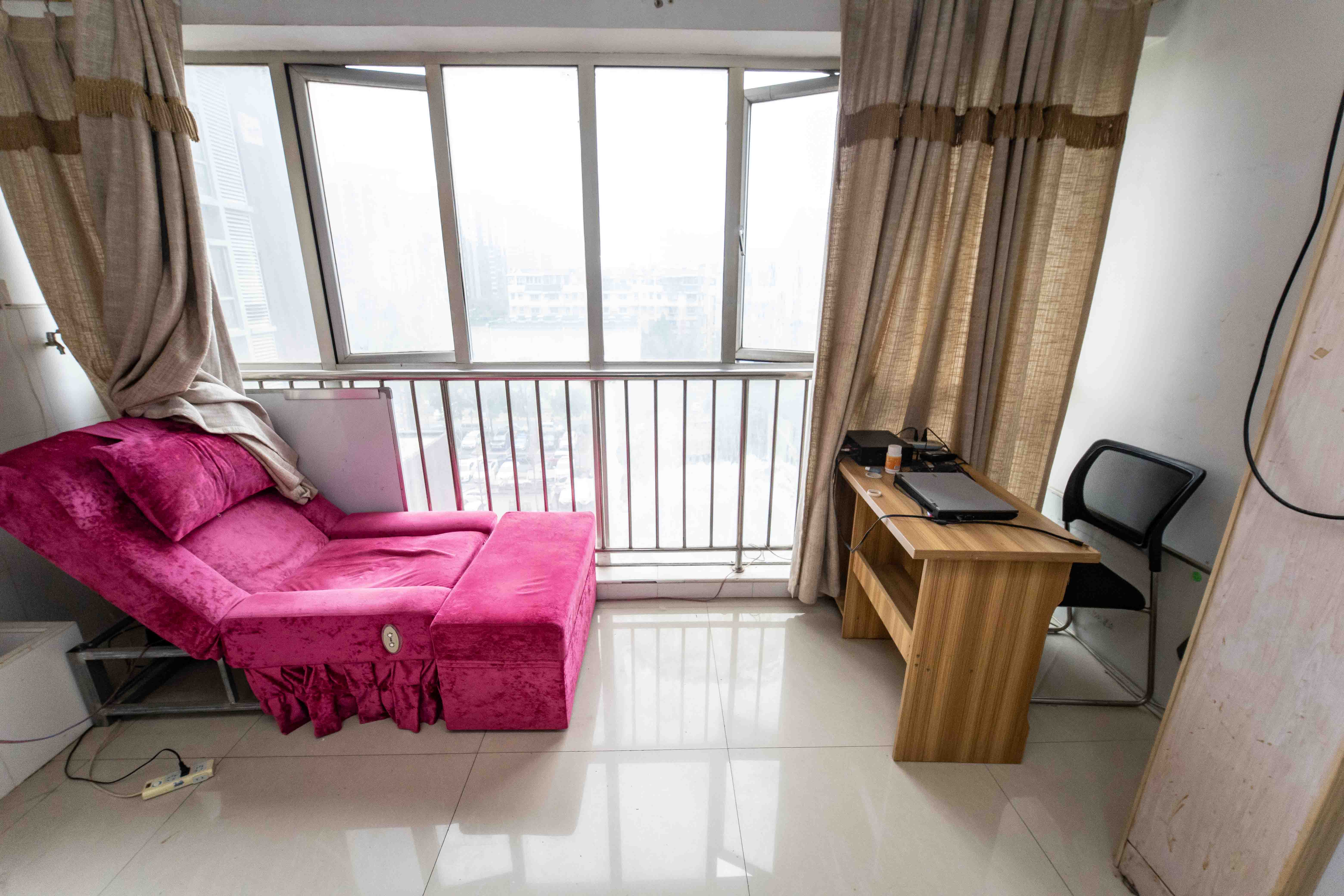 左岸右岸  2室2厅1卫    55.0万 左岸右岸  2室2厅1卫    55.0万阳台