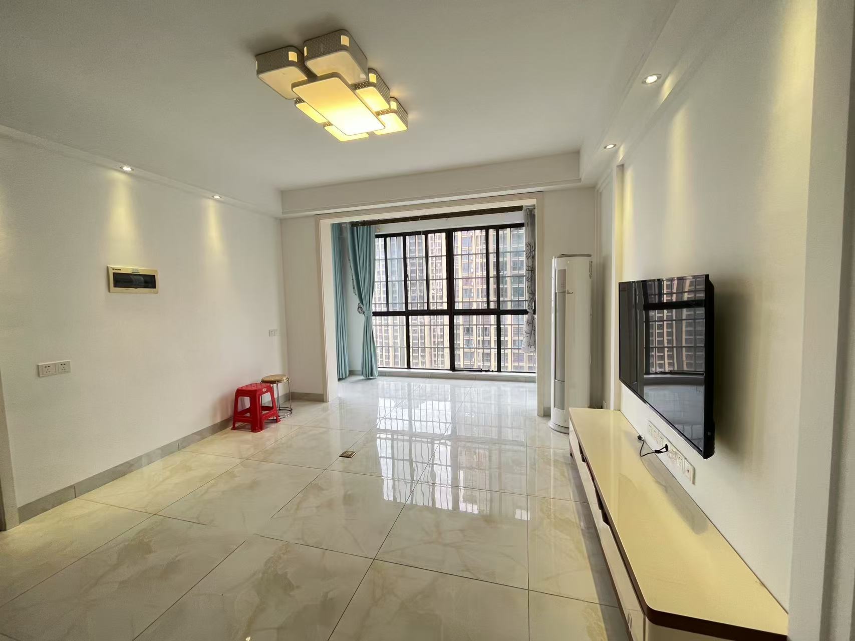 旺城天悦领秀香江  4室2厅2卫    52.8万 旺城天悦领秀香江  4室2厅2卫    52.8万