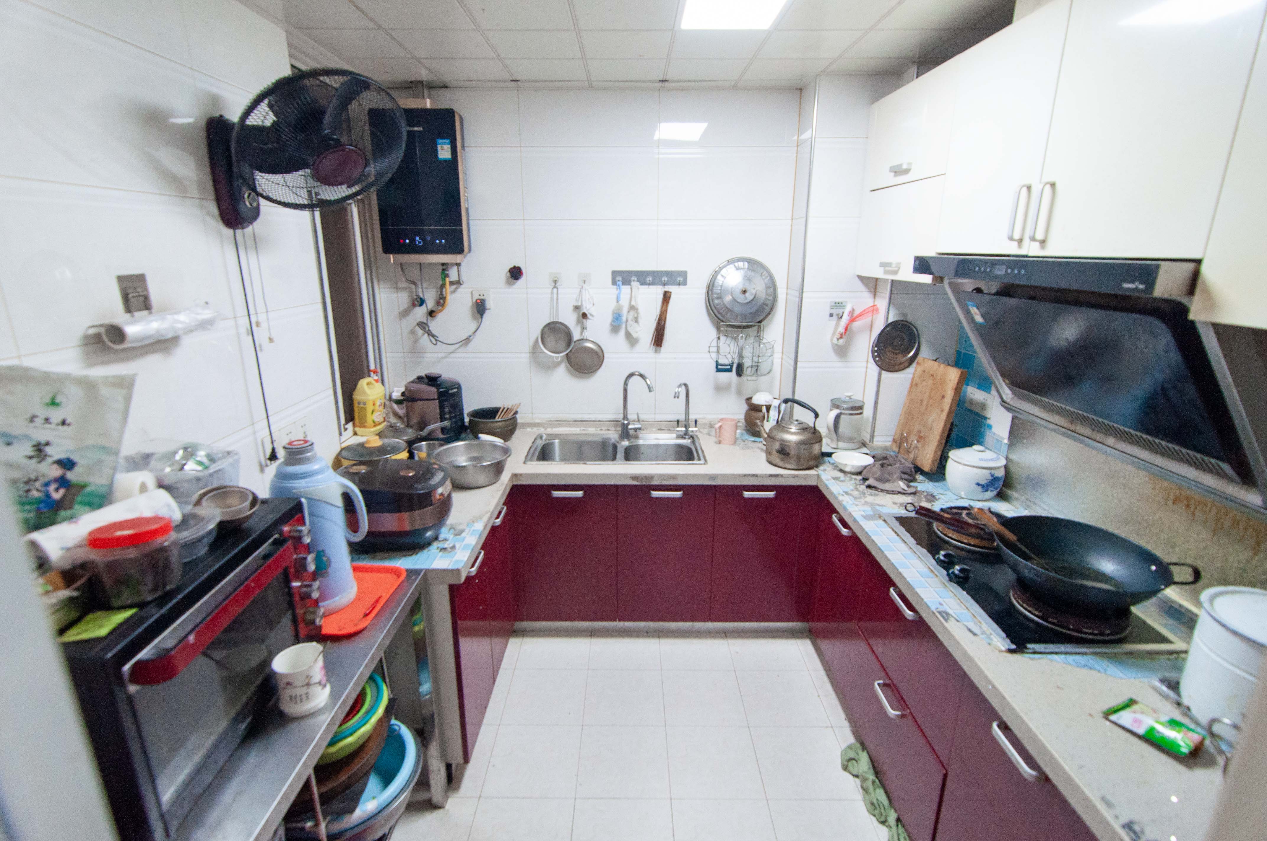 中房F联邦 3室2厅1卫 82.8万 中房F联邦 3室2厅1卫 82.8万厨房