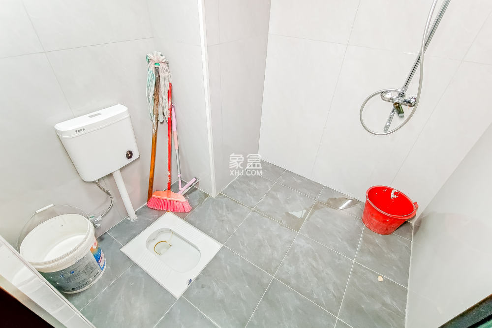 長沙市自來水公司住宅小區(qū)（白沙路119號）  2室2廳1衛(wèi)   90.00萬