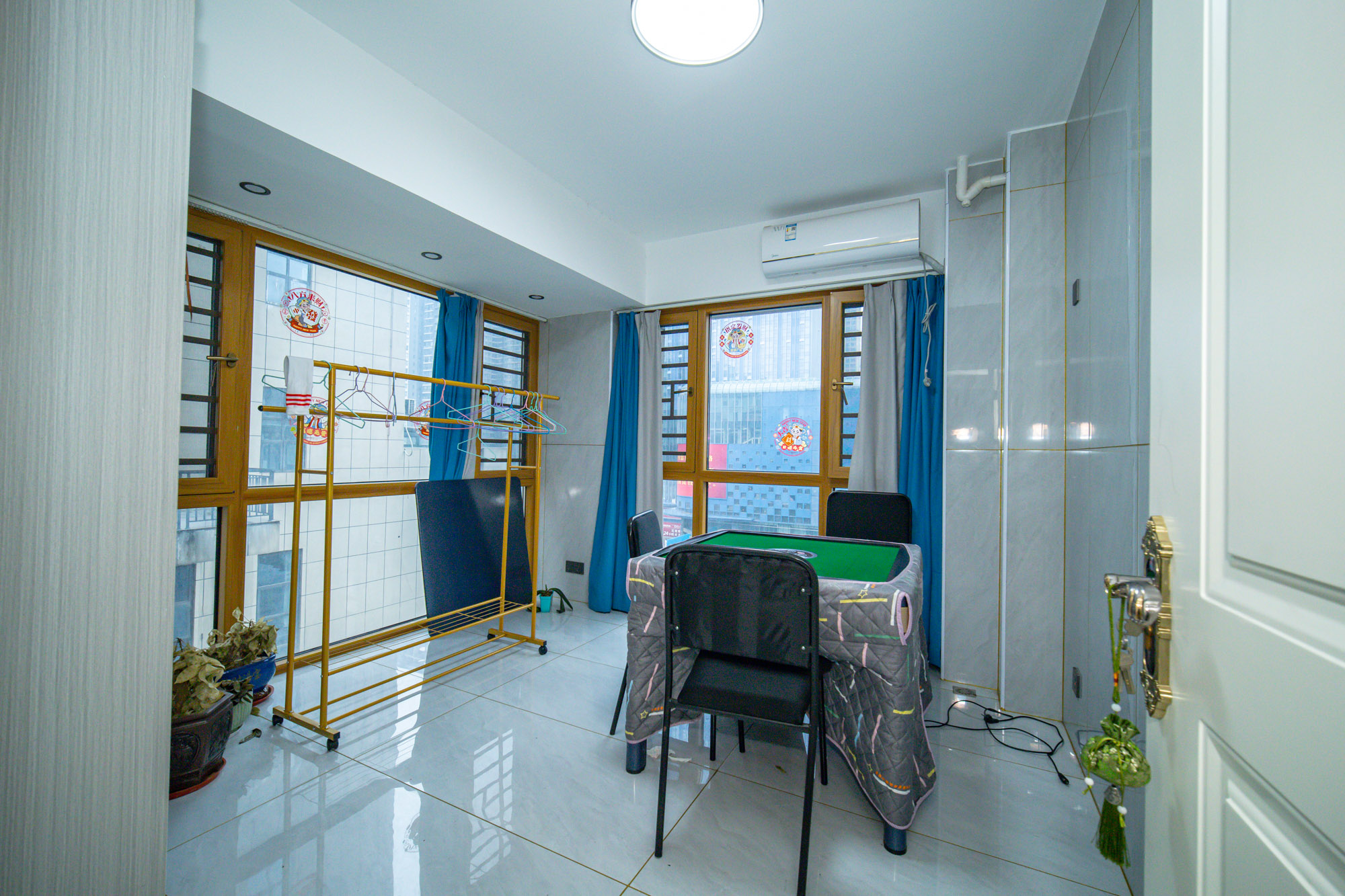 尚鑫海悦(新长海尚海城)  4室2厅2卫    126.8万 尚鑫海悦(新长海尚海城)  4室2厅2卫    126.8万卧室