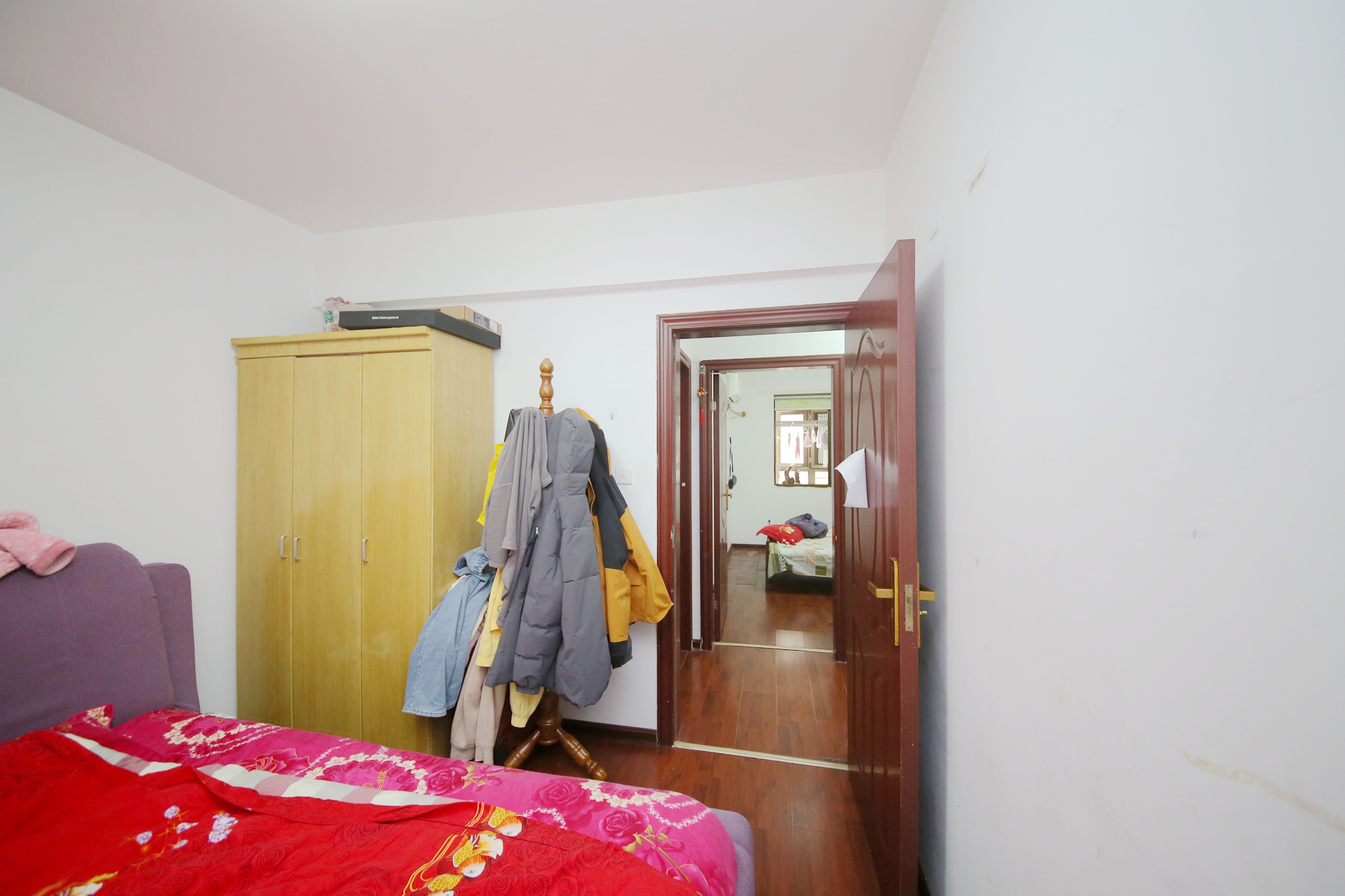 铂宫  3室2厅2卫    158.0万卧室