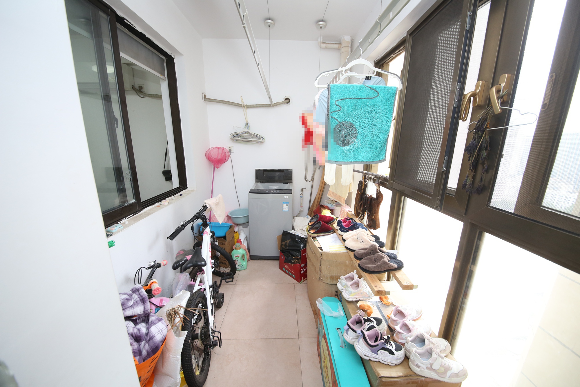 铂宫  3室2厅2卫    158.0万阳台