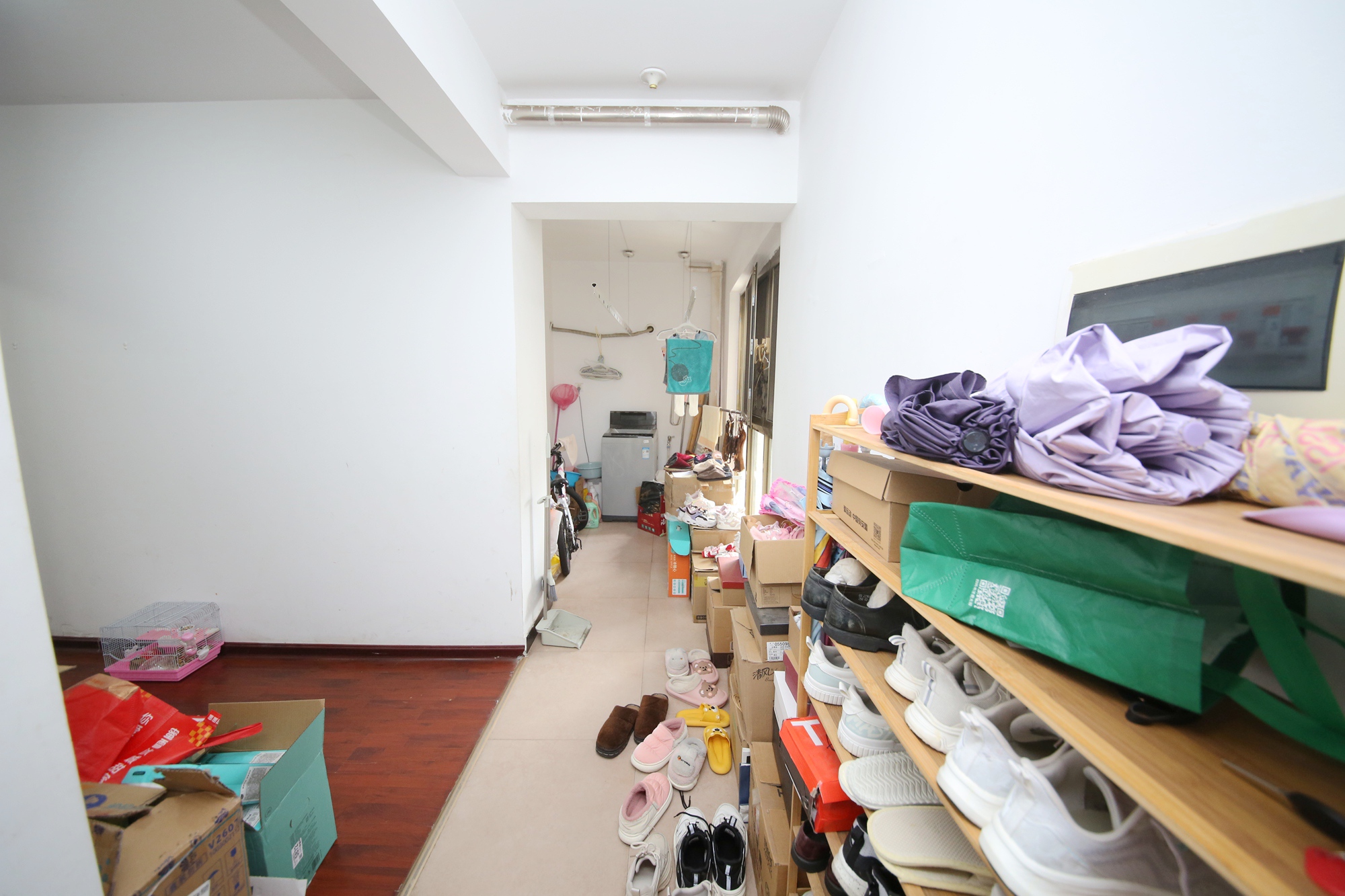 铂宫  3室2厅2卫    158.0万阳台