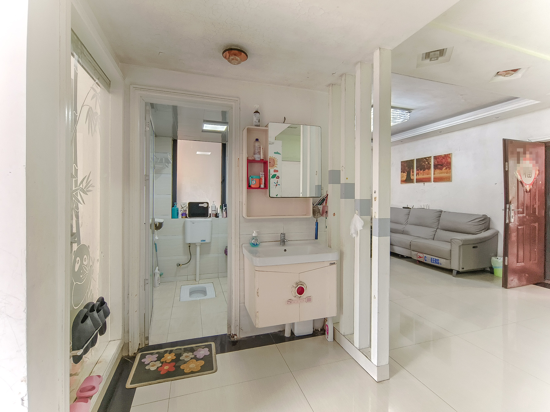 三一街区 3室2厅1卫 52.0万 三一街区 3室2厅1卫 52.0万卫生间