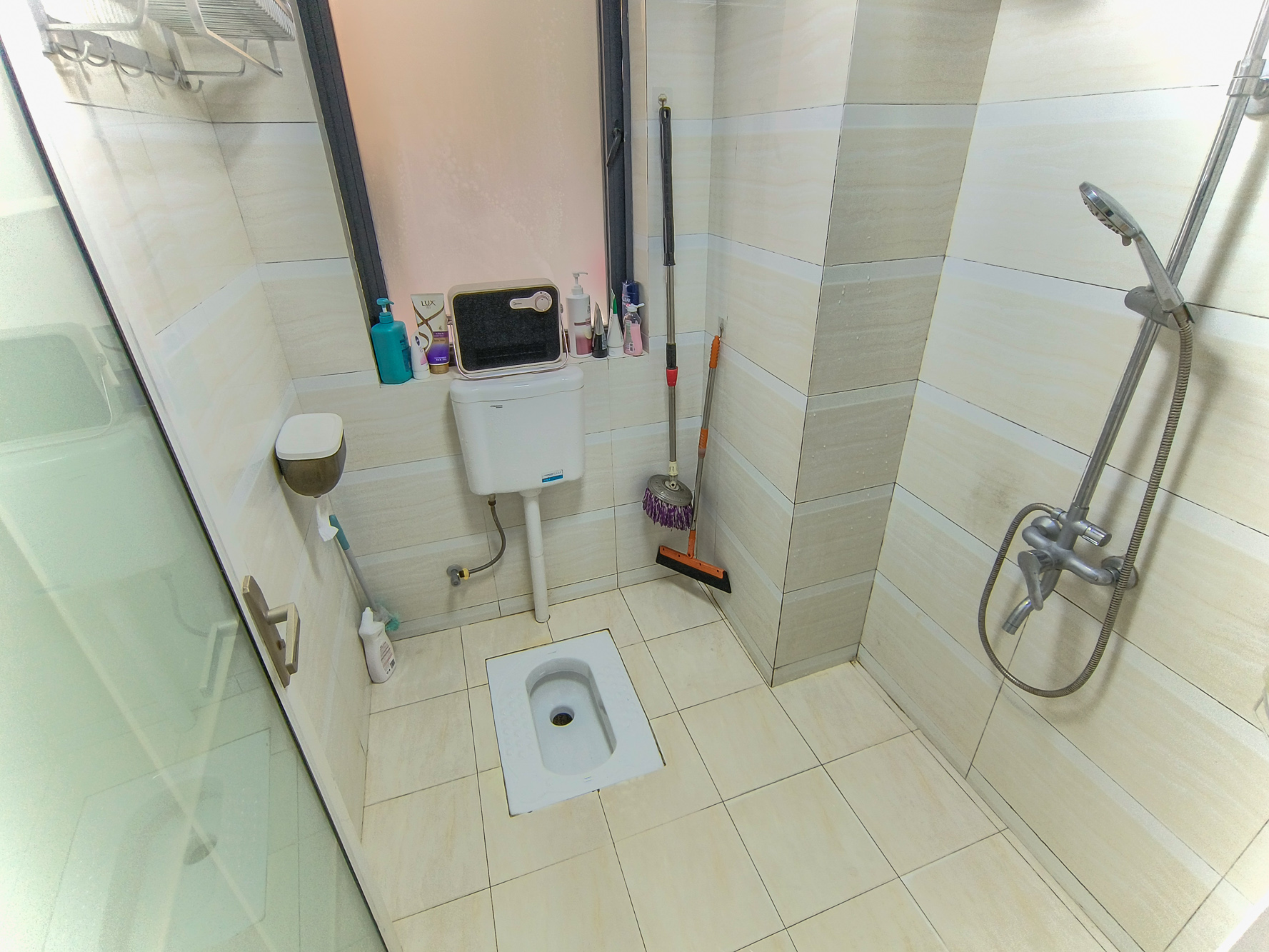 三一街区 3室2厅1卫 52.0万 三一街区 3室2厅1卫 52.0万卫生间