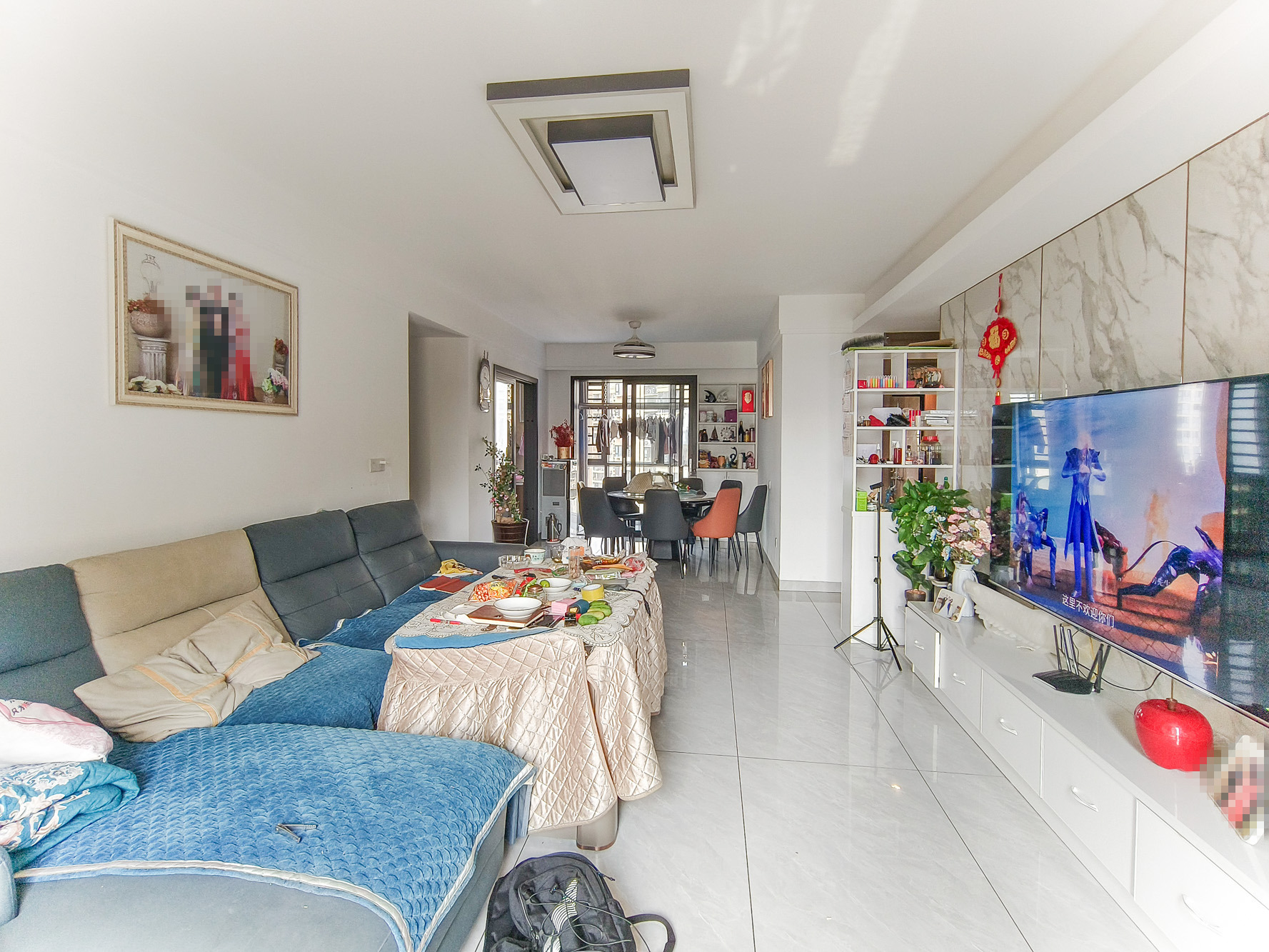 保利香槟国际 5室2厅2卫 124.8万 保利香槟国际 5室2厅2卫 124.8万客厅