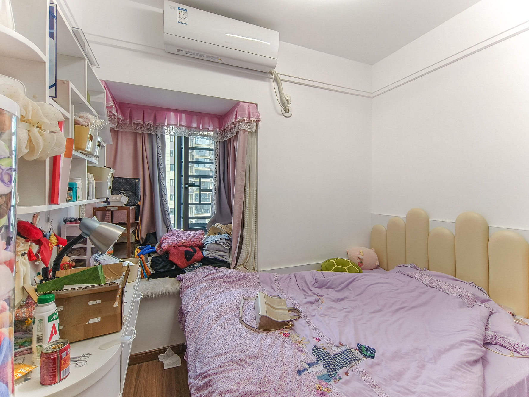 保利香槟国际 5室2厅2卫 124.8万 保利香槟国际 5室2厅2卫 124.8万卧室