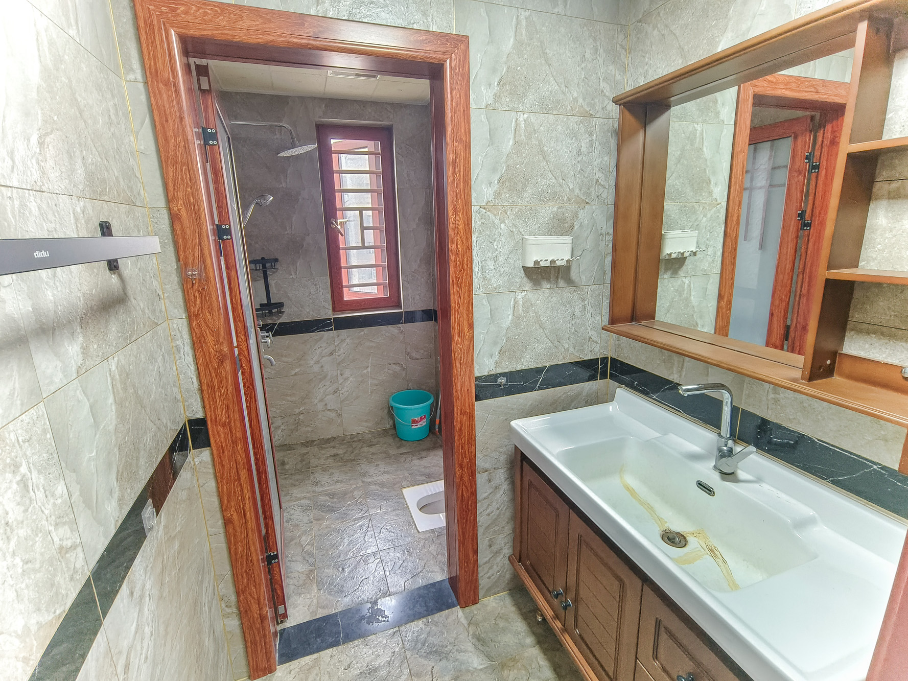 保利香槟国际 4室2厅2卫 92.0万 保利香槟国际 4室2厅2卫 92.0万卫生间