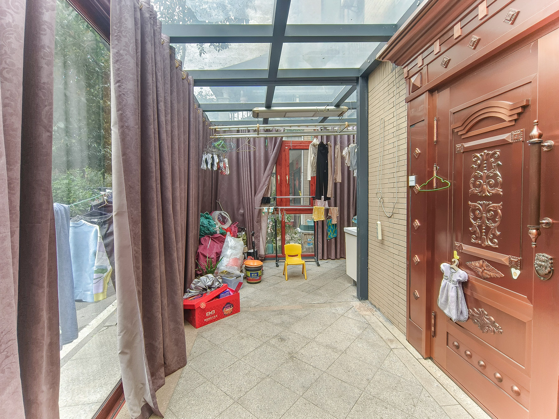 山水湾  3室2厅2卫   200.00万其他