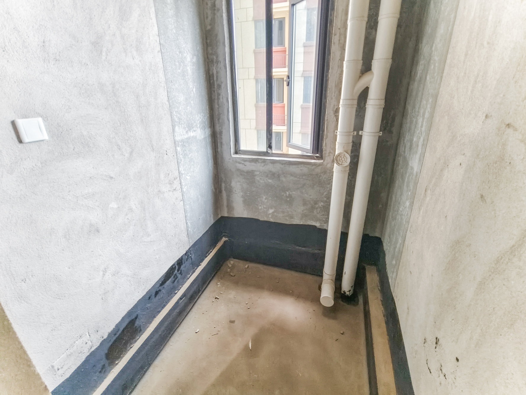 新长海玖龙台  4室2厅2卫    85.8万 新长海玖龙台  4室2厅2卫    85.8万卫生间