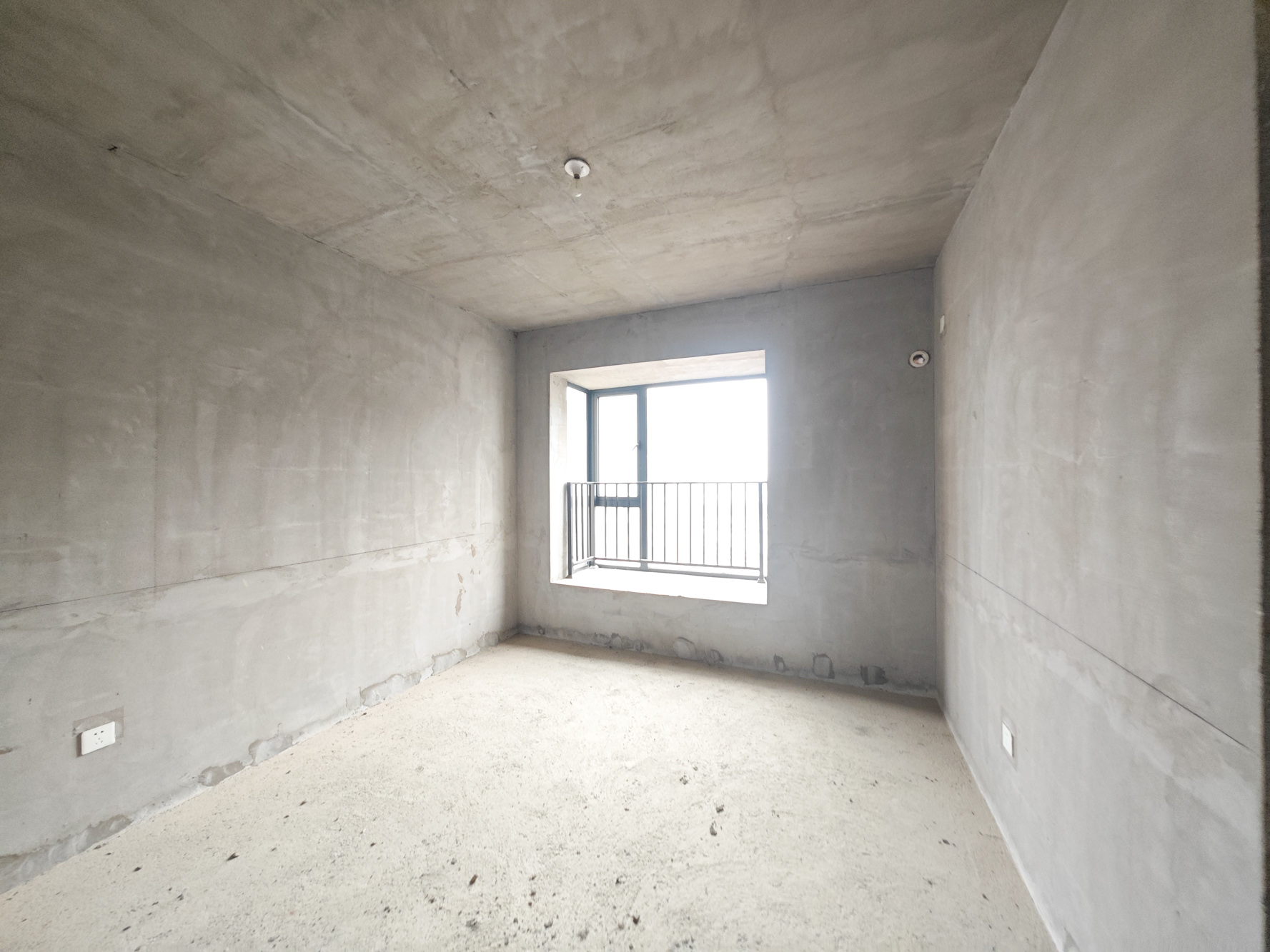 中建嘉和城  1室0厅0卫   90.00万卧室