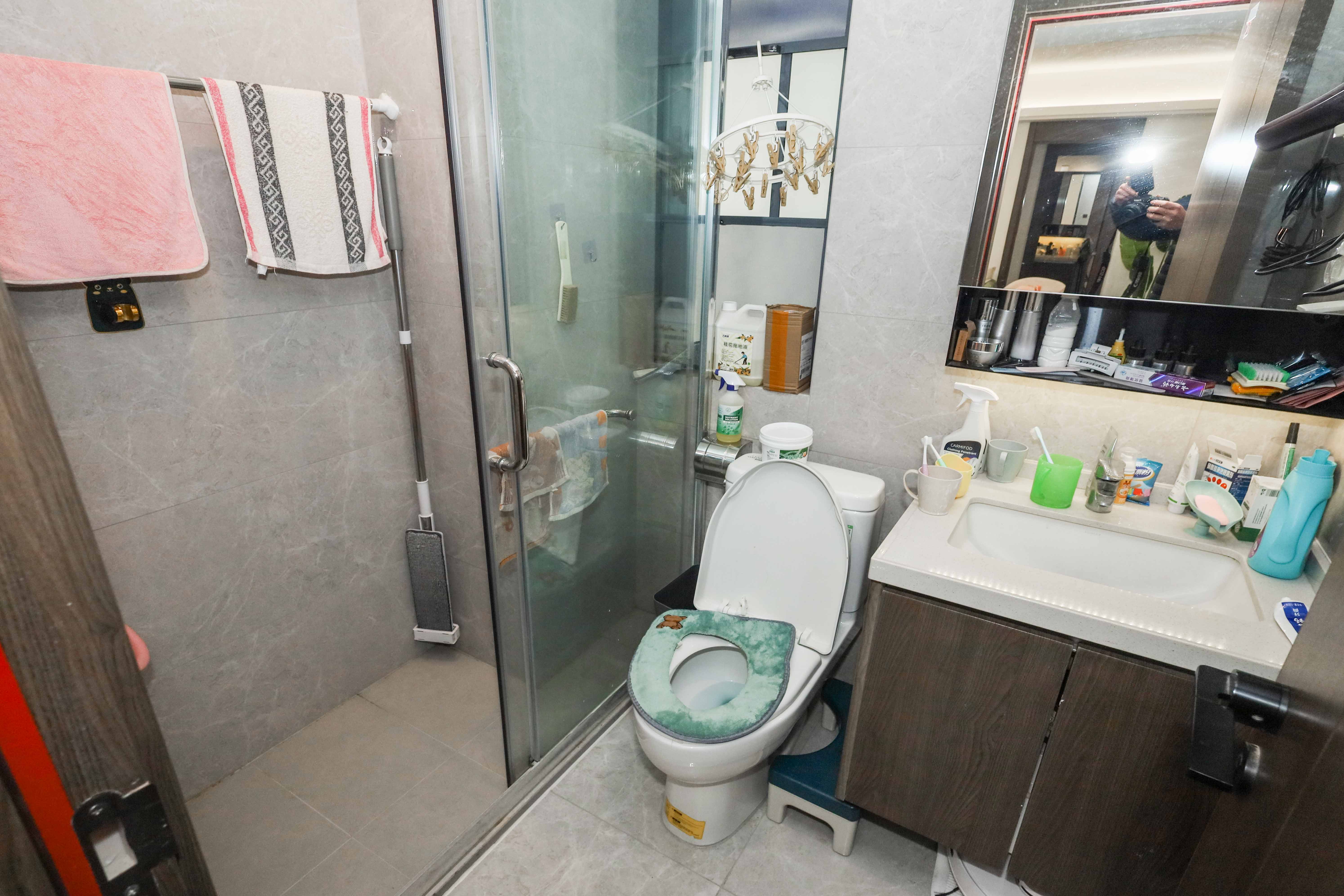 欣利梅溪左岸  3室2厅2卫   132.00万卫生间