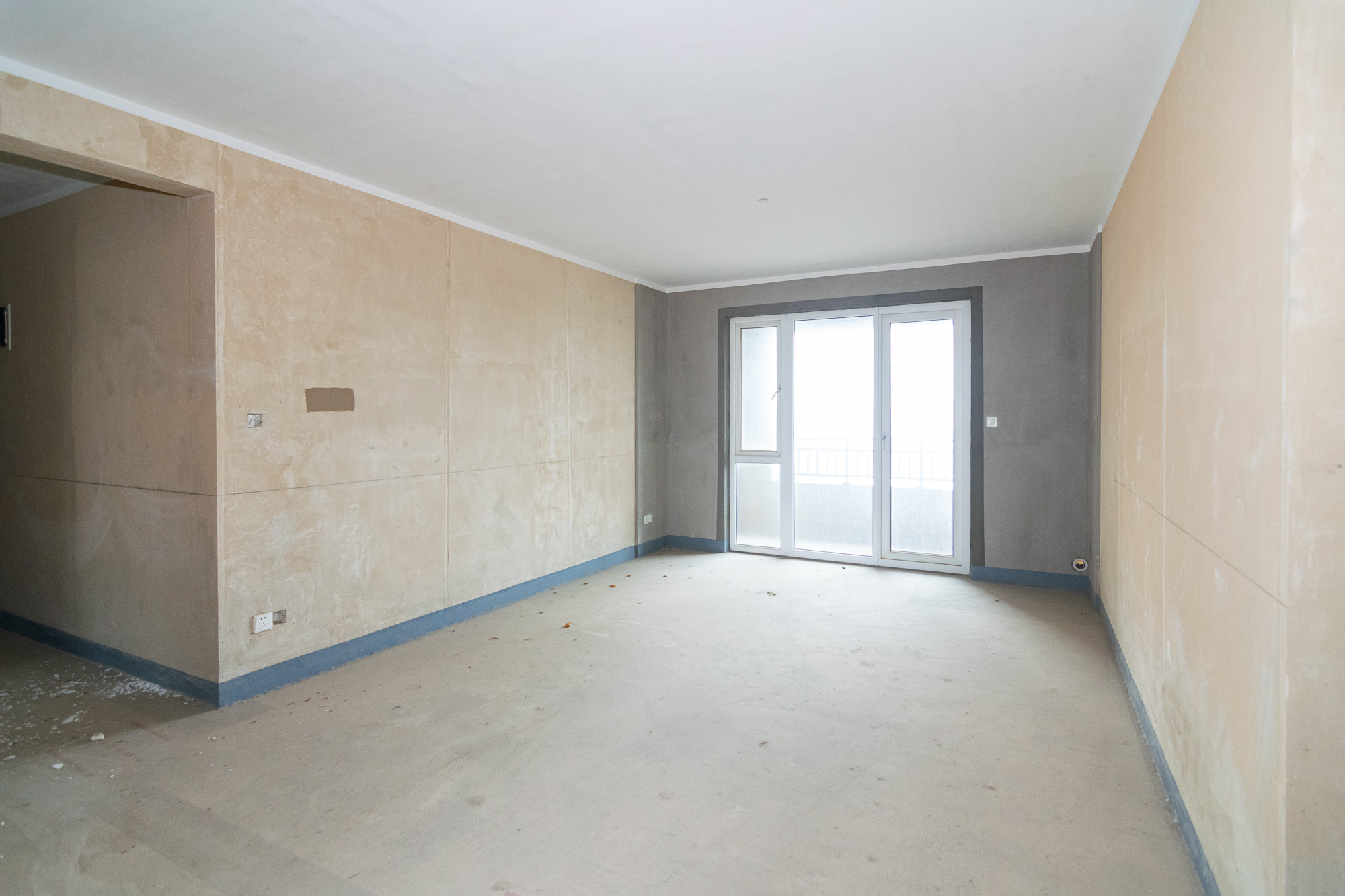 金地三千府(金地湖山樾、金地自在城)  4室2厅2卫    68.8万 金地三千府(金地湖山樾、金地自在城)  4室2厅2卫    68.8万客厅