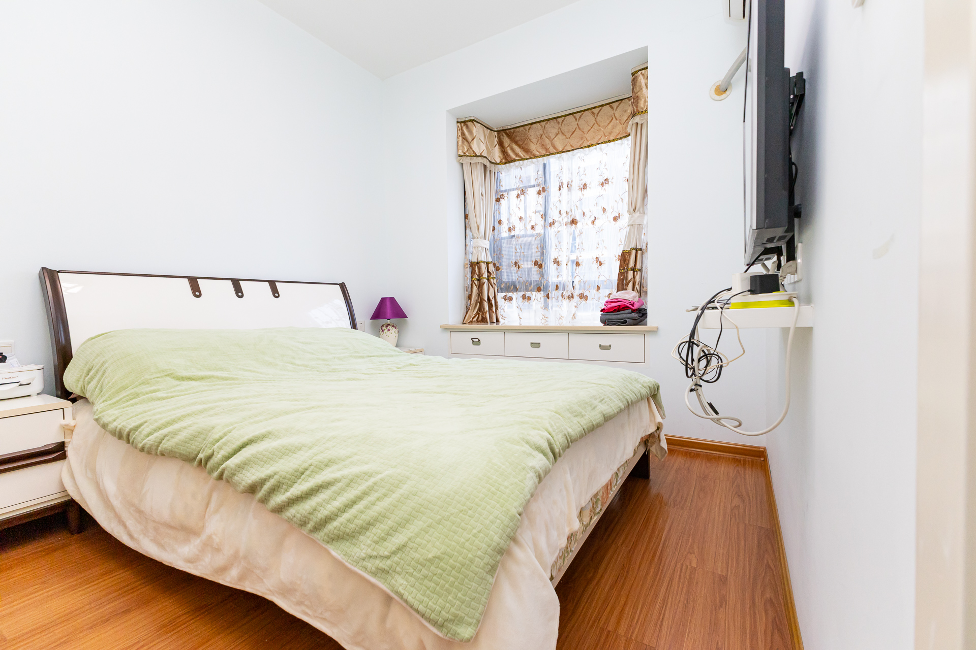 玛丽的花园(金色阳光家园)  3室2厅2卫    97.0万 玛丽的花园(金色阳光家园)  3室2厅2卫    97.0万卧室