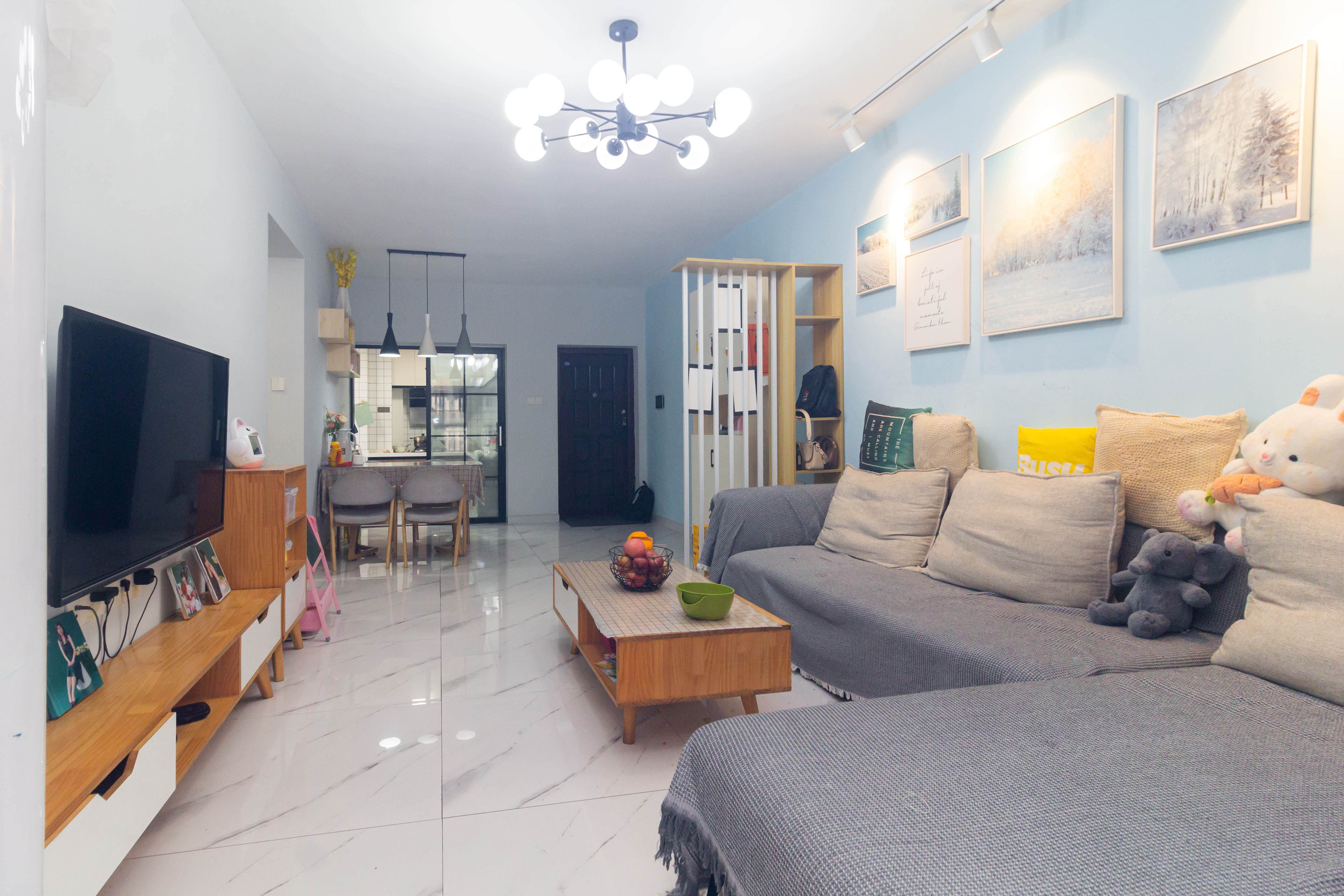 盛隆佳园  2室2厅1卫    78.0万 盛隆佳园  2室2厅1卫    78.0万客厅