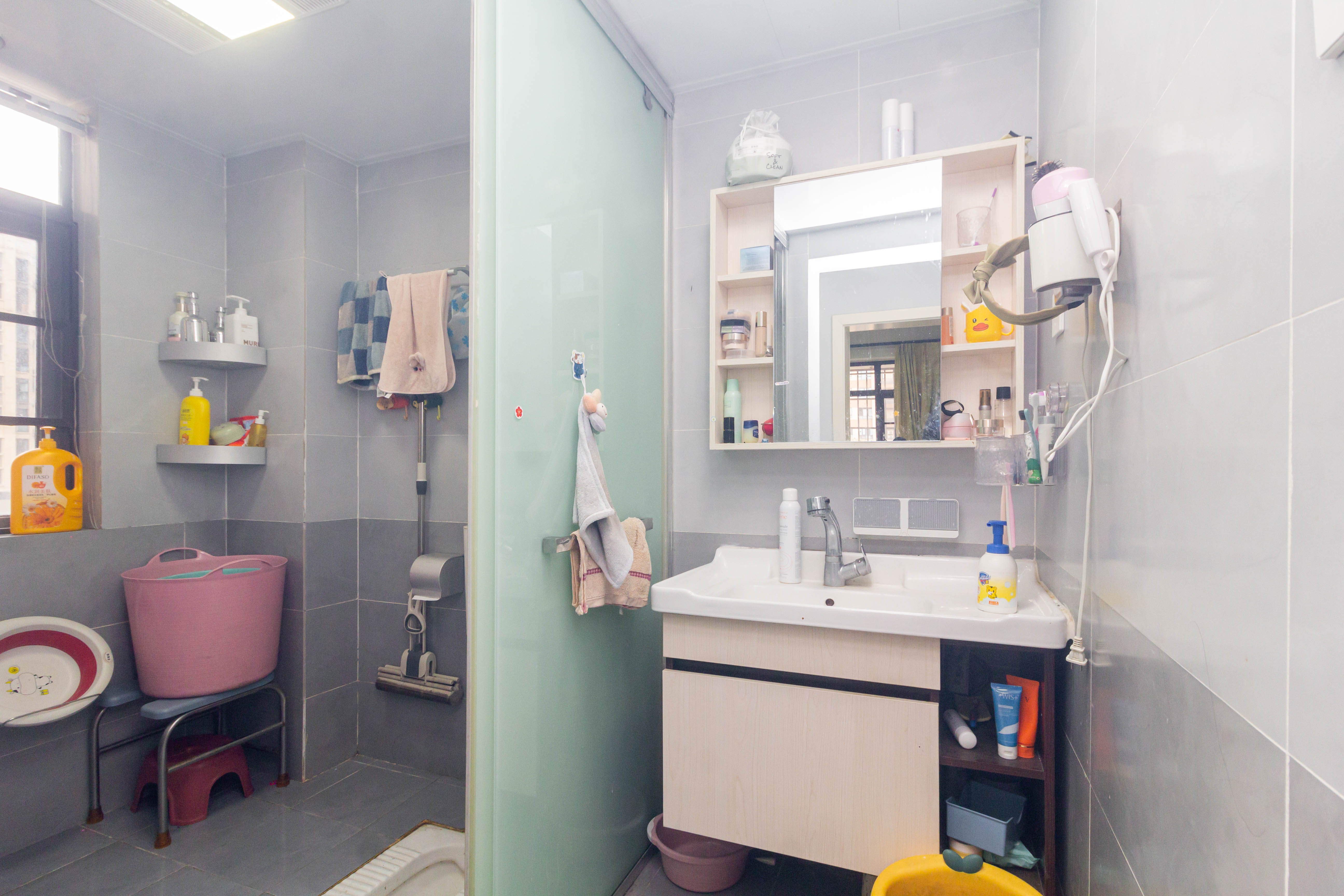 盛隆佳园  2室2厅1卫    78.0万 盛隆佳园  2室2厅1卫    78.0万卫生间