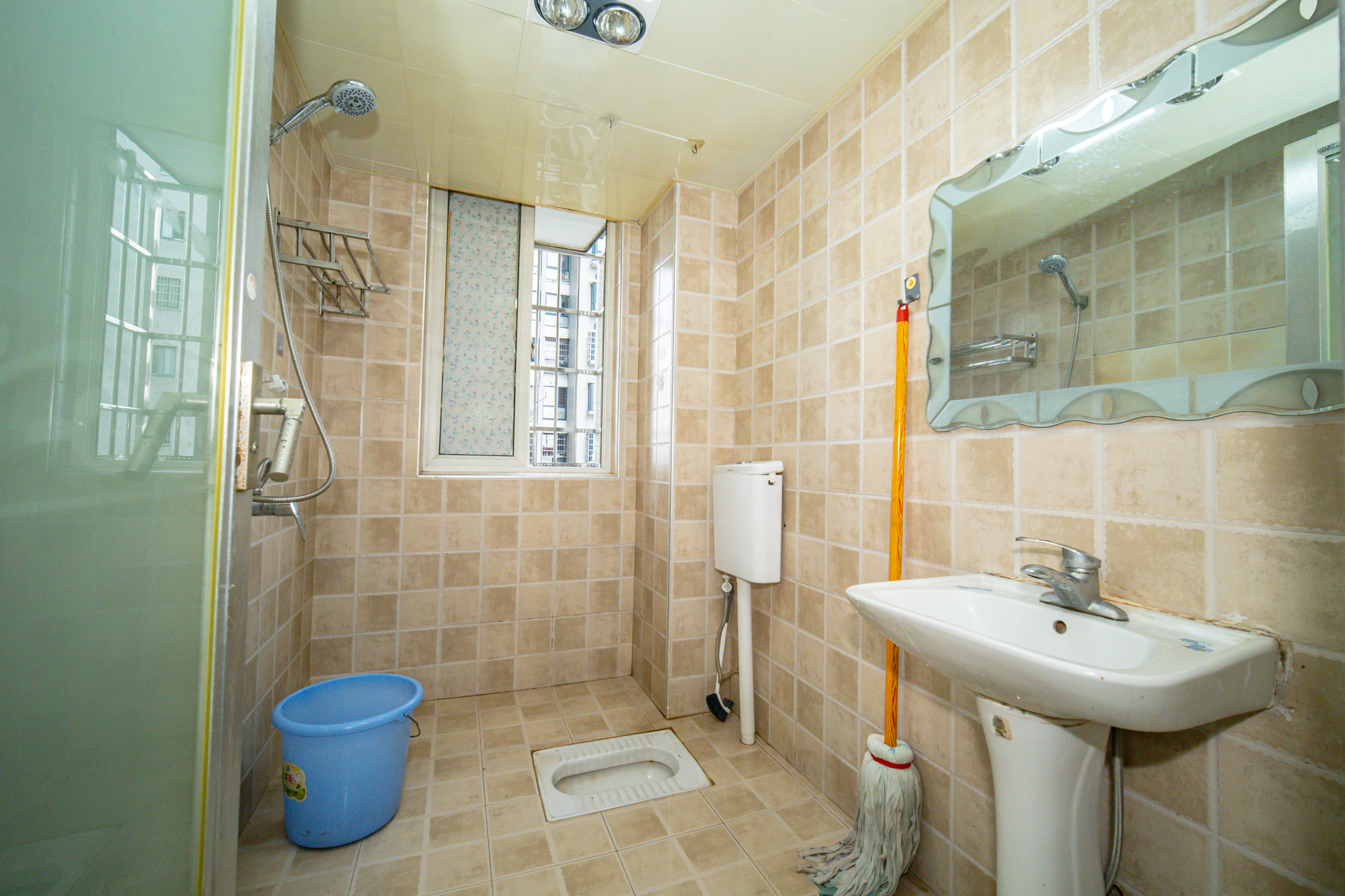 时代星城 2室2厅1卫 48.0万 时代星城 2室2厅1卫 48.0万卫生间