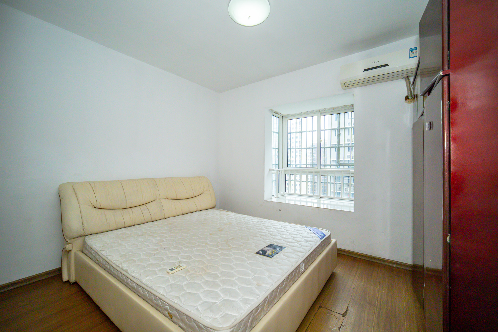 时代星城 2室2厅1卫 48.0万 时代星城 2室2厅1卫 48.0万卧室