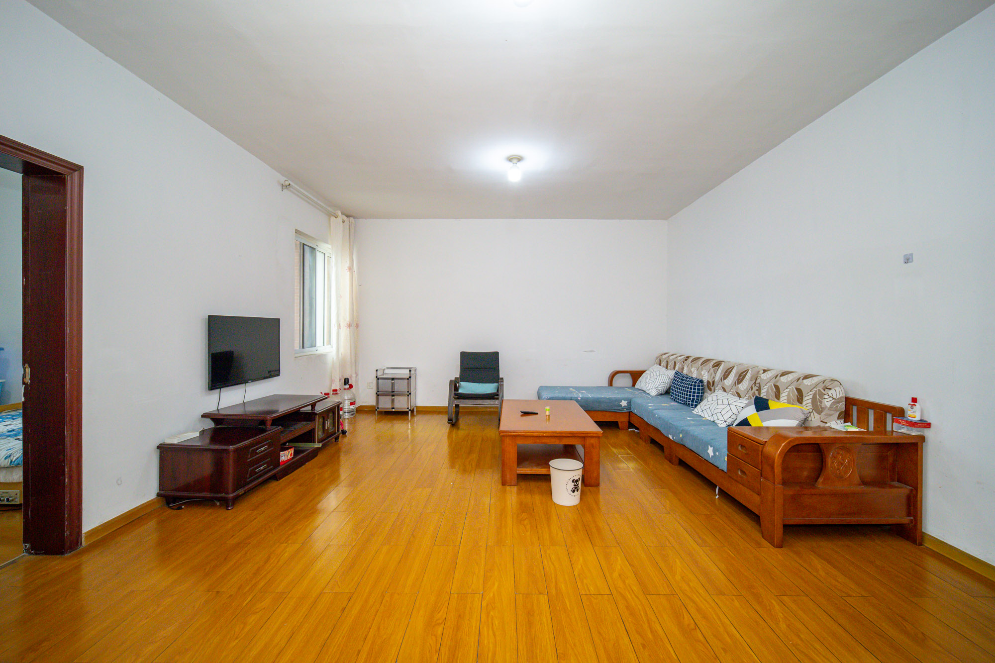 楚天世纪城东苑 2室2厅1卫 43.8万 楚天世纪城东苑 2室2厅1卫 43.8万客厅