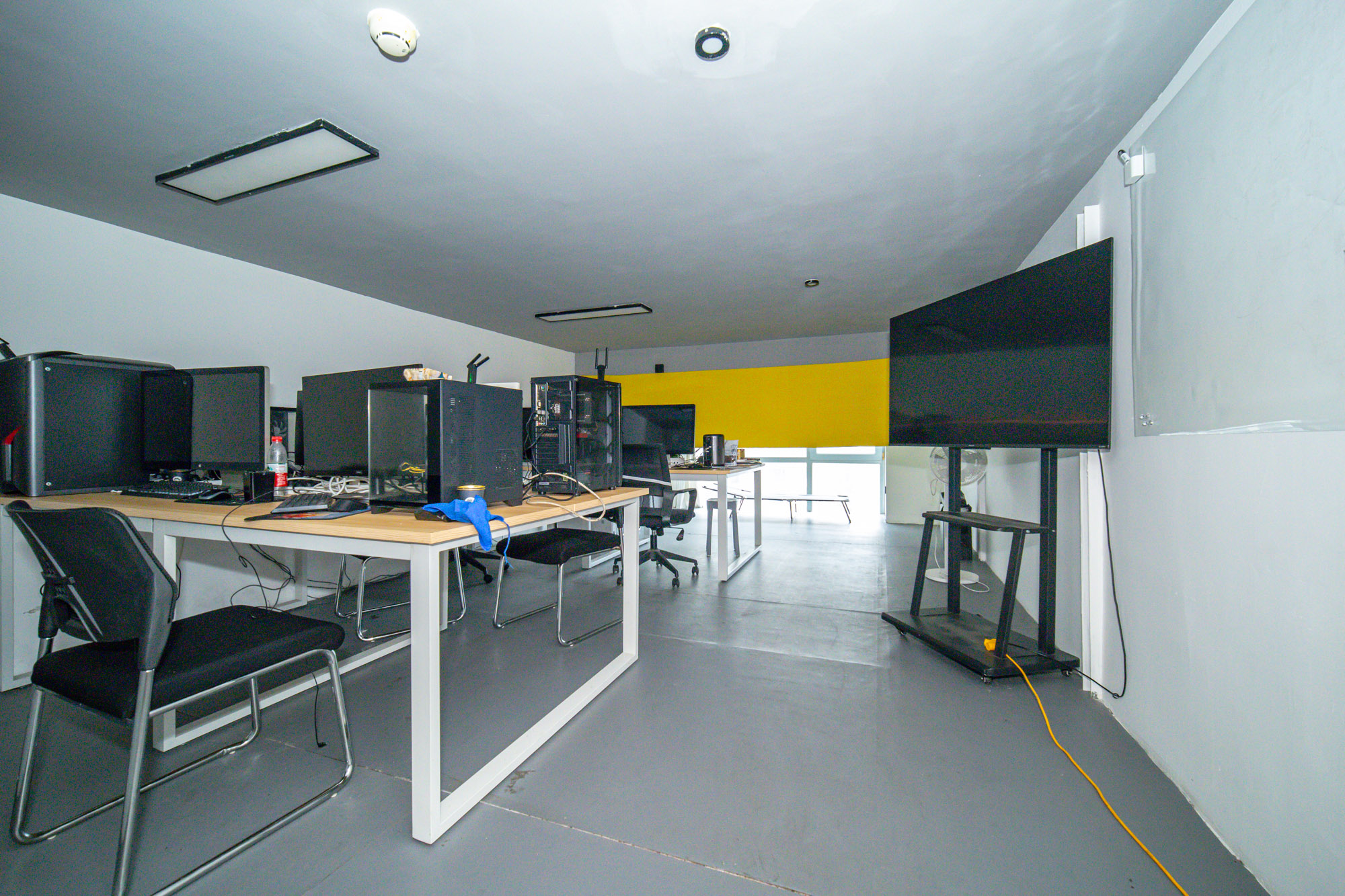 金科时代中心 1室2厅2卫 24.8万 金科时代中心 1室2厅2卫 24.8万卧室