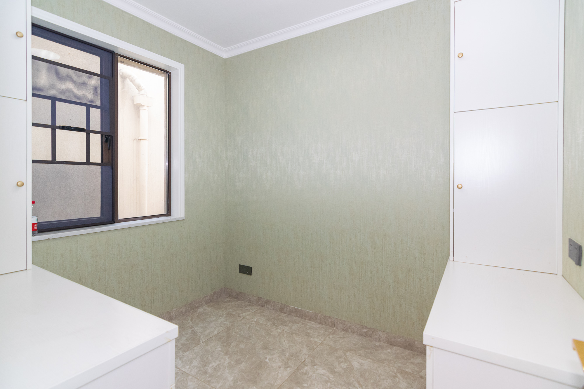 大汉汉园  5室2厅2卫    119.8万 大汉汉园  5室2厅2卫    119.8万卧室