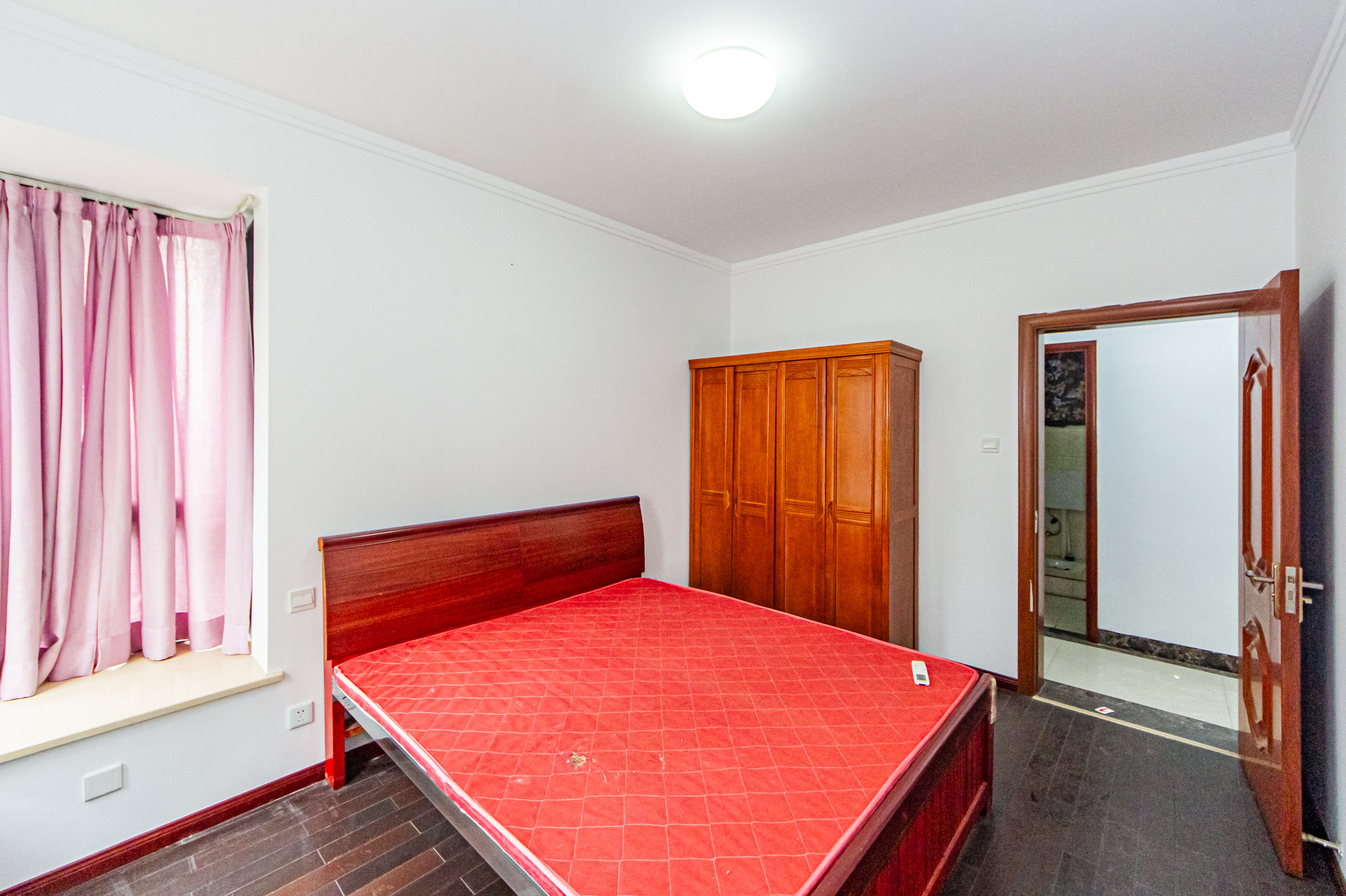 湘江世纪城达江苑  3室2厅2卫    70.8万 湘江世纪城达江苑  3室2厅2卫    70.8万卧室