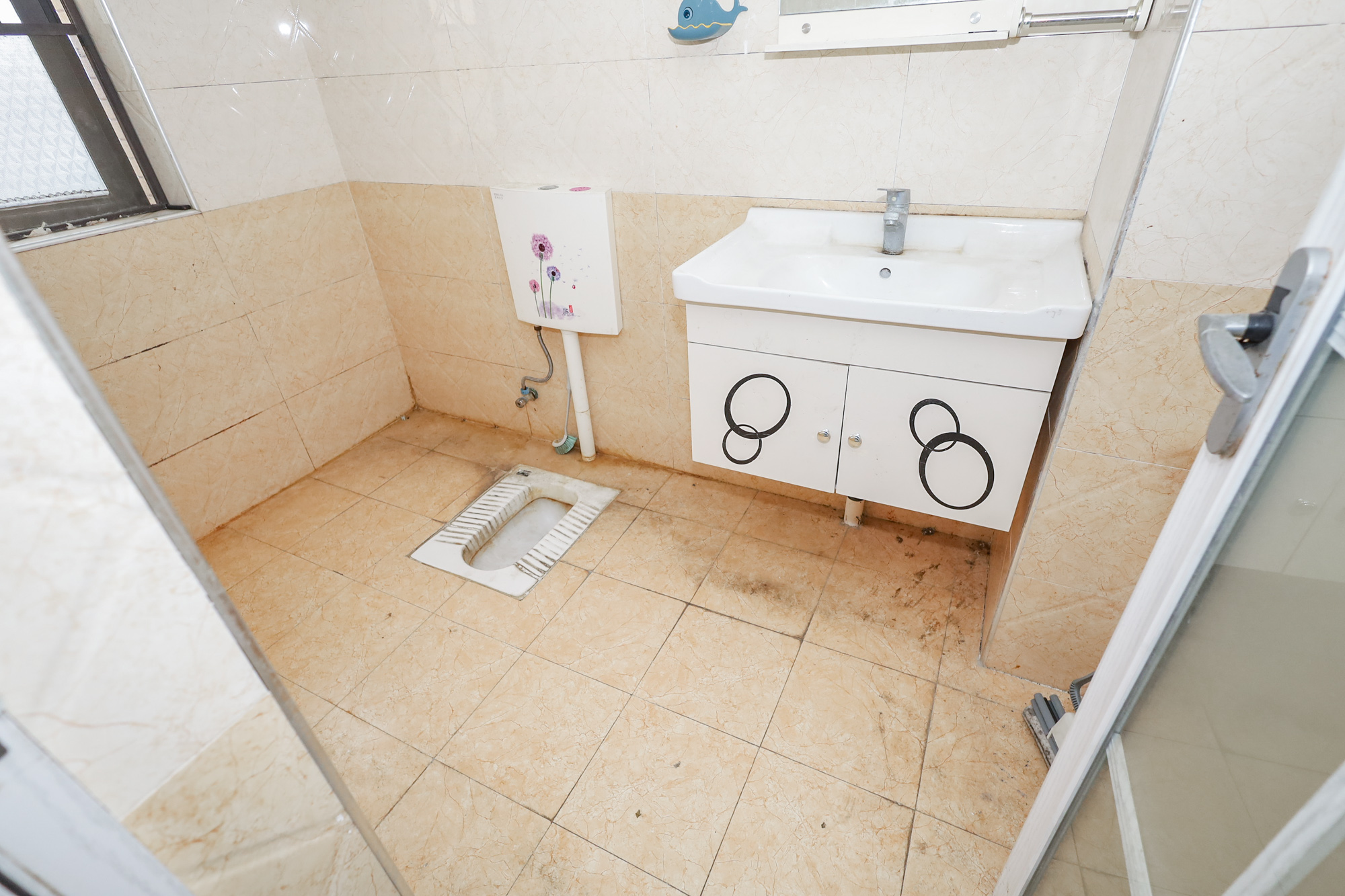 钰龙天下二期(钰龙佳园) 5室2厅2卫 236.0万 钰龙天下二期(钰龙佳园) 5室2厅2卫 236.0万卫生间