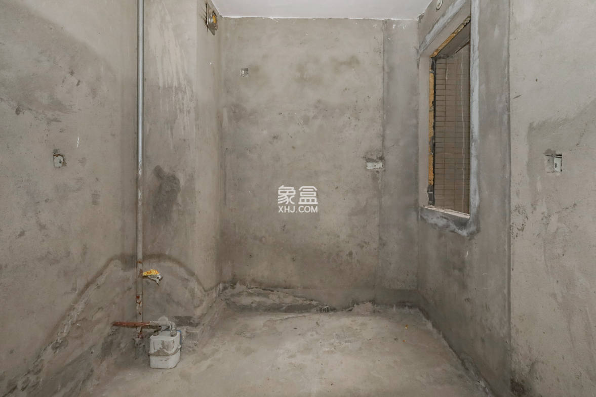 八方小区C区 3室2厅2卫 305.0万 八方小区C区 3室2厅2卫 305.0万厨房