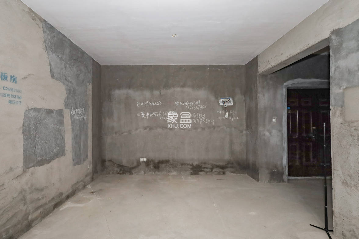 八方小区C区 3室2厅2卫 305.0万 八方小区C区 3室2厅2卫 305.0万其他