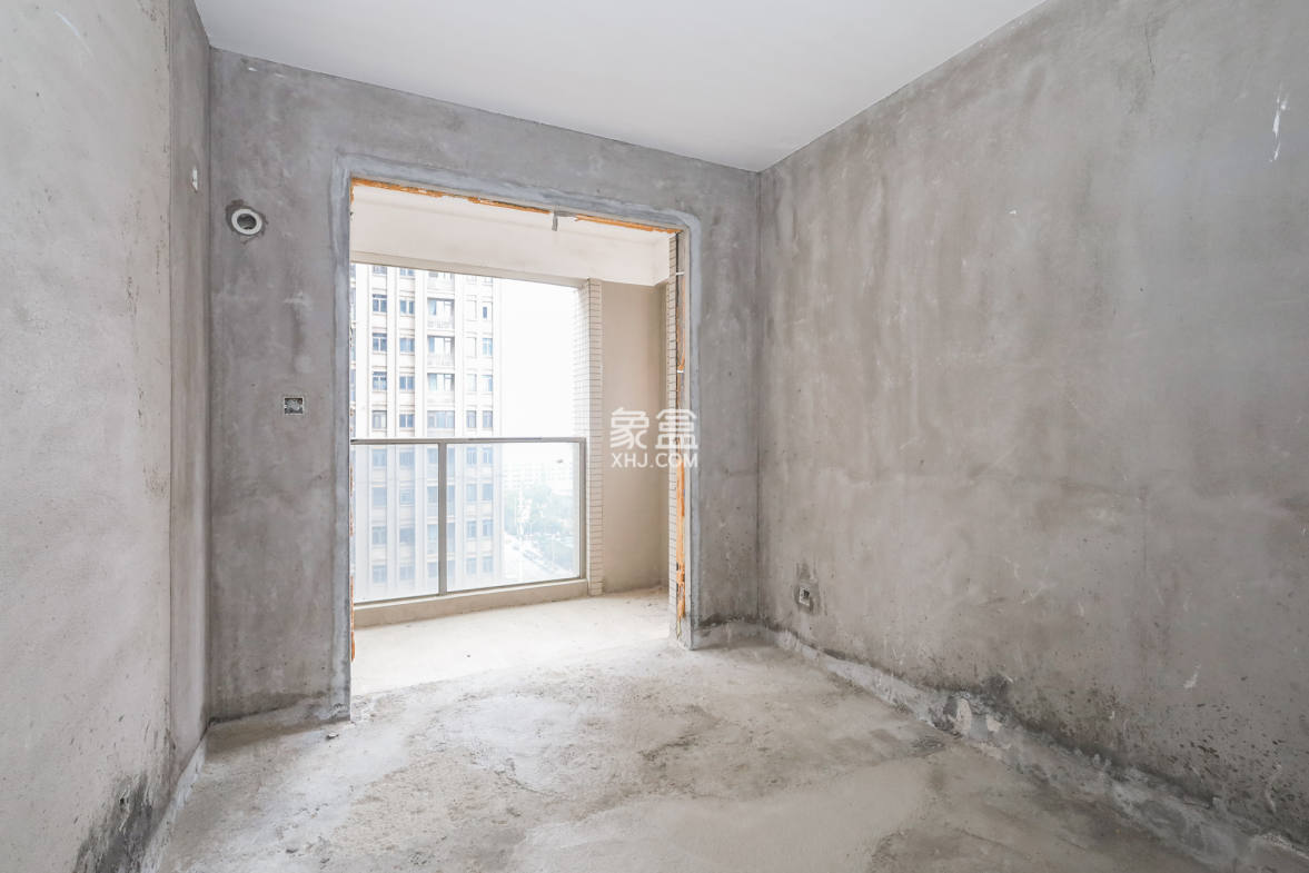 八方小区C区 3室2厅2卫 305.0万 八方小区C区 3室2厅2卫 305.0万卧室