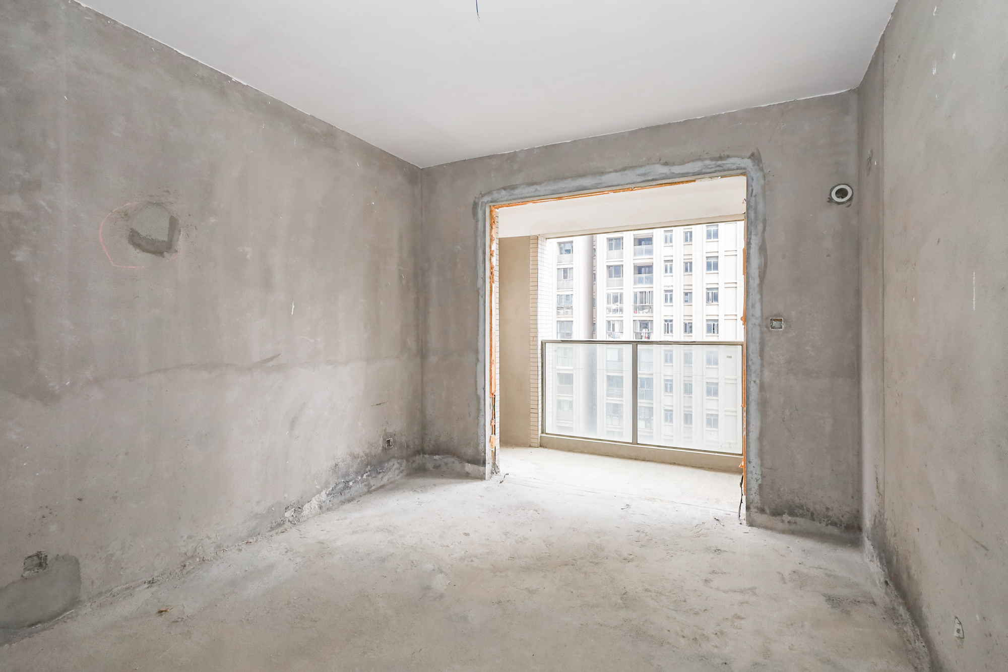 八方小区C区 3室2厅2卫 305.0万 八方小区C区 3室2厅2卫 305.0万卧室