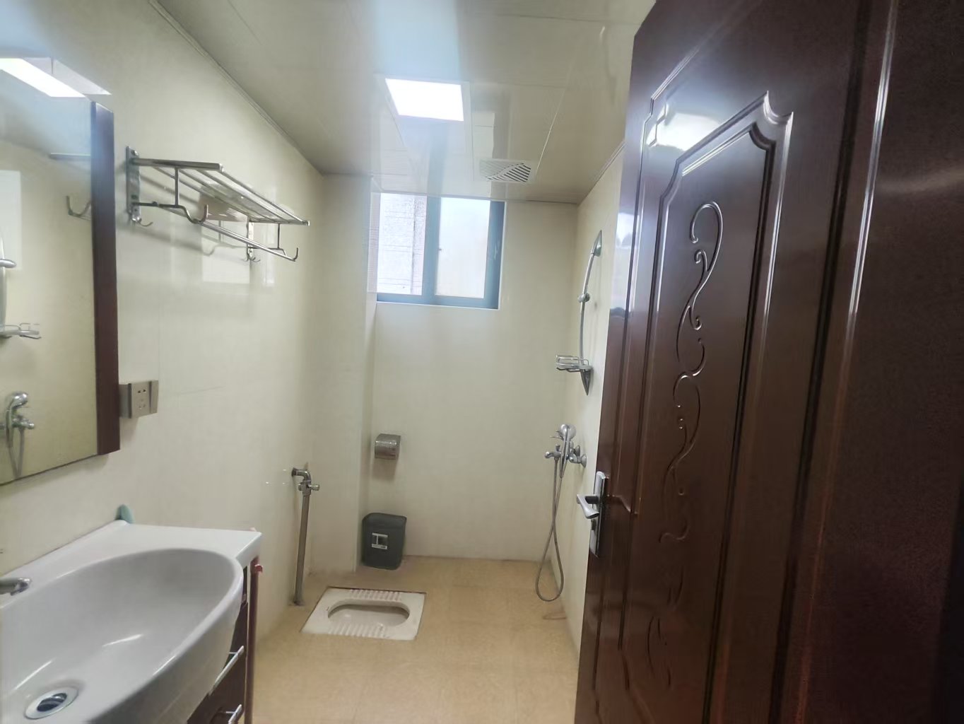 西域名邸  3室2厅2卫    78.0万 西域名邸  3室2厅2卫    78.0万室内图