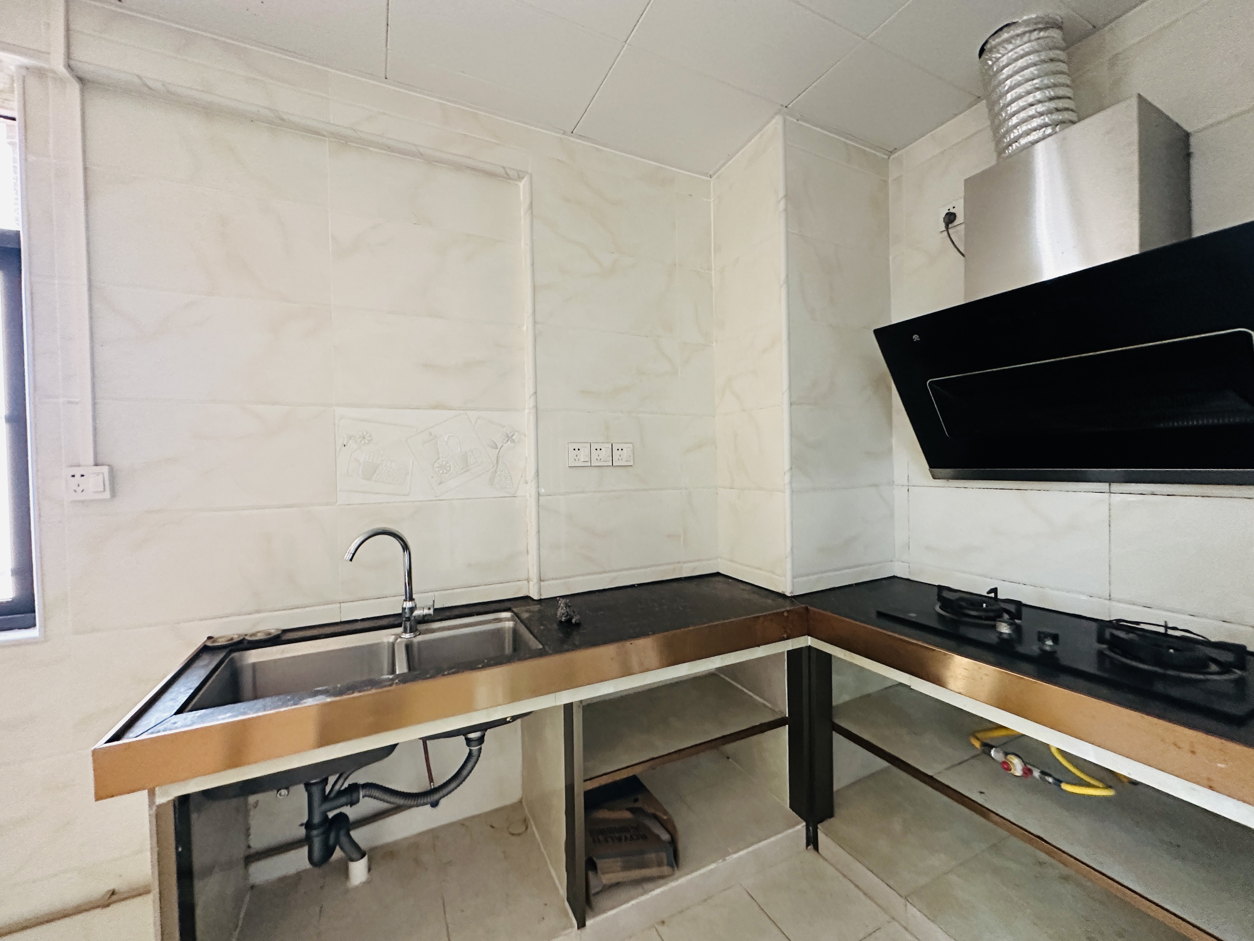 水滨花园一期  2室1厅1卫    70.0万 水滨花园一期  2室1厅1卫    70.0万厨房