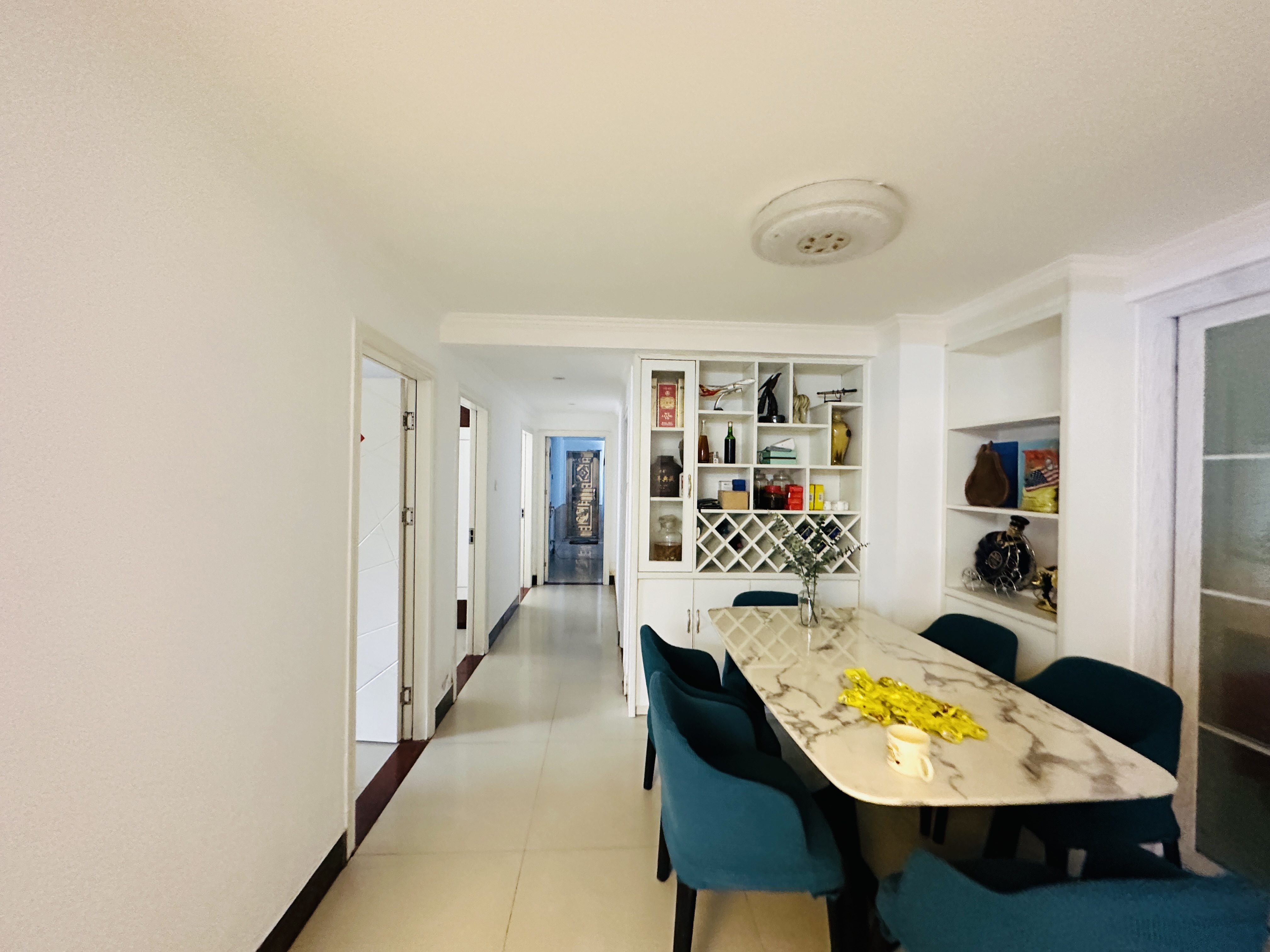 美舍苑 4室2厅2卫 165.0万 美舍苑 4室2厅2卫 165.0万厨房