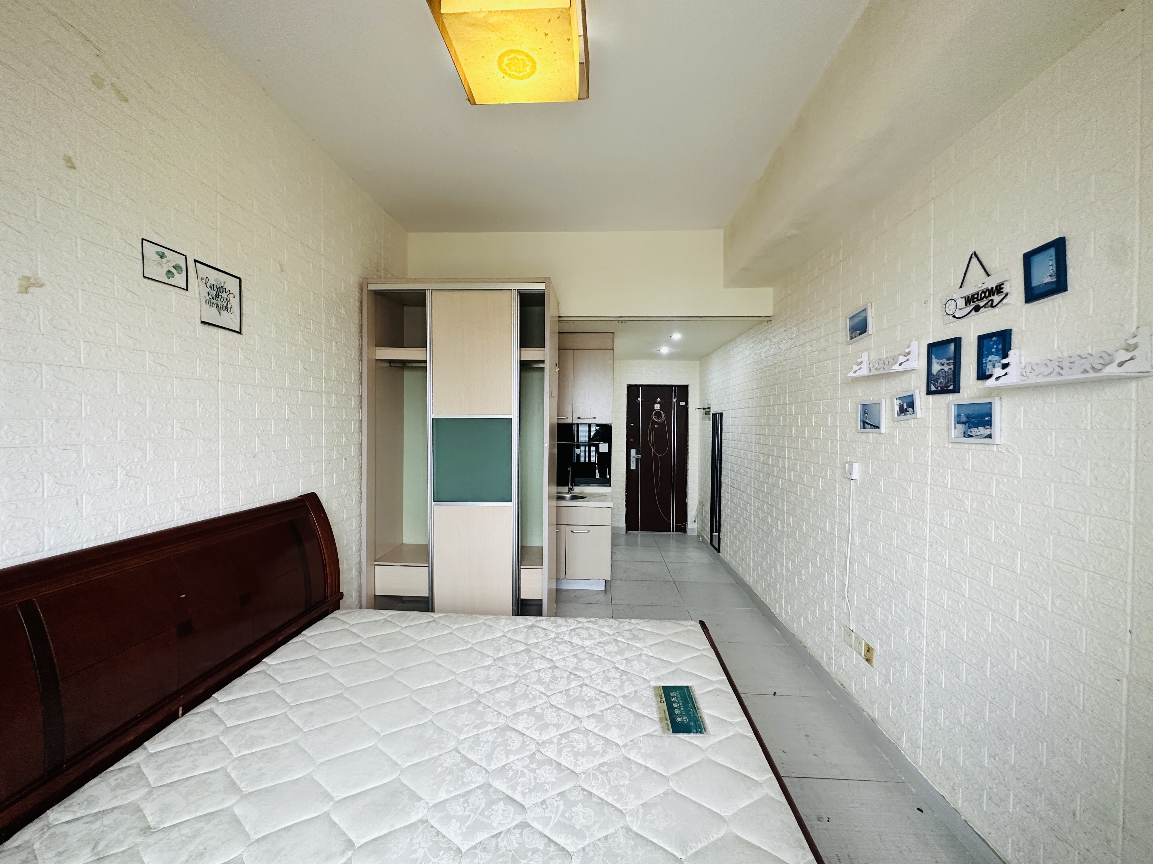 天骋康都 1室1厅1卫 36.0万 天骋康都 1室1厅1卫 36.0万客厅