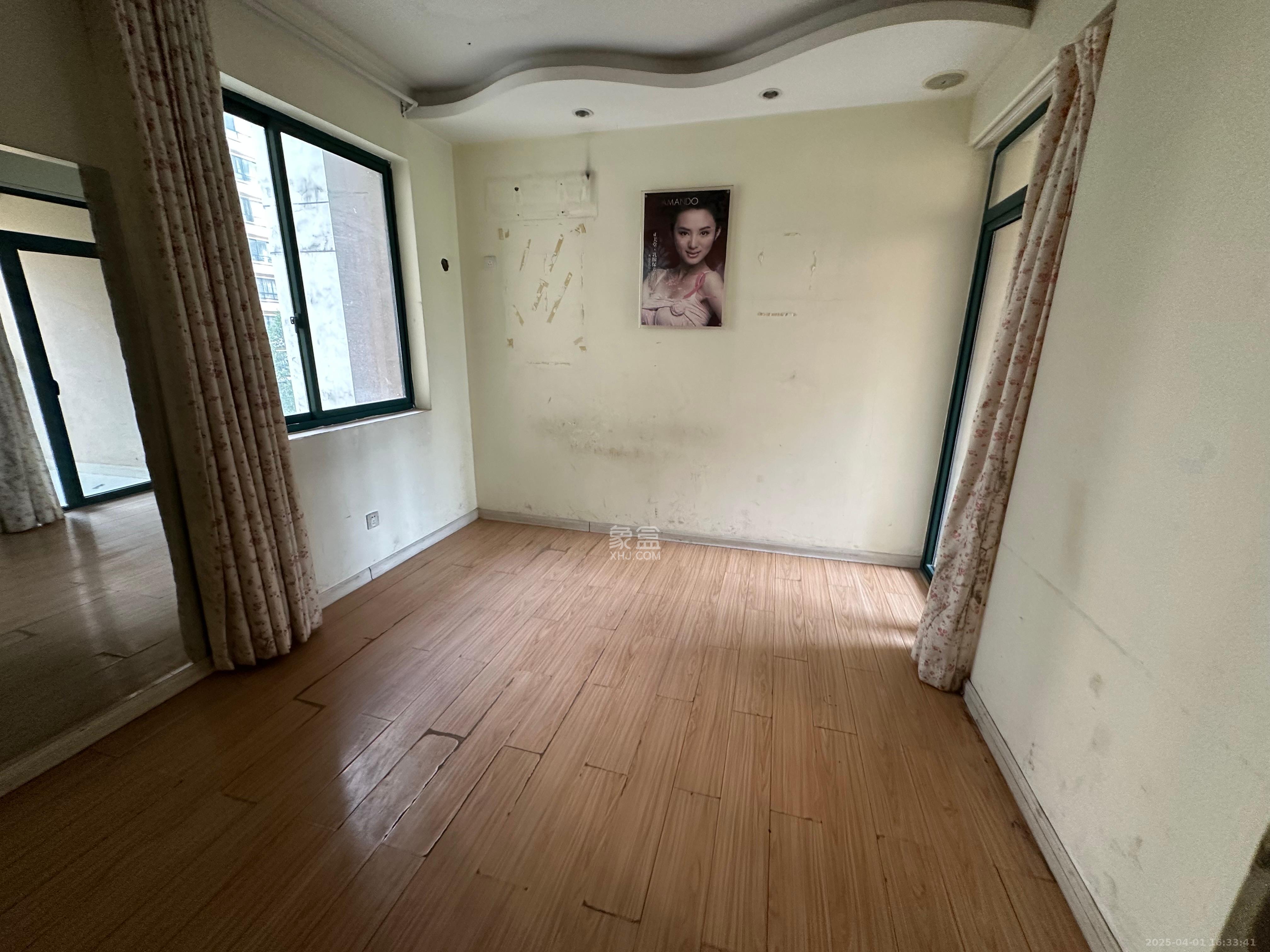 华盛世纪新城 4室2厅2卫 2500.0元/月 华盛世纪新城 4室2厅2卫 2500.0元/月室内图