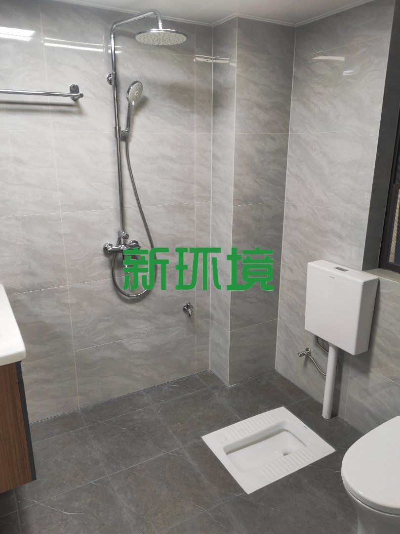 山水印象澜庭  3室2厅2卫   112.00万客厅
