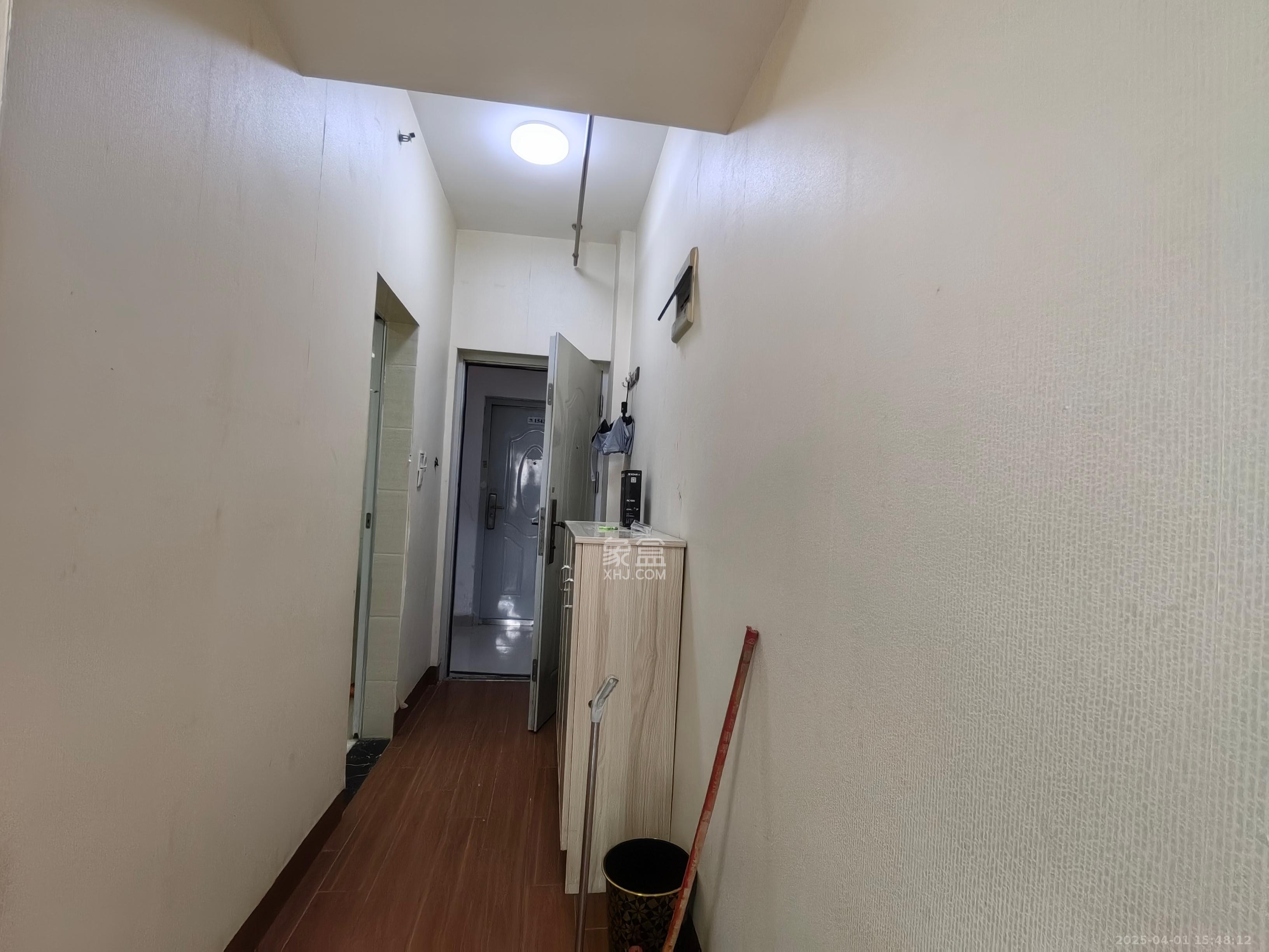 怡海星城 1室1厅1卫 800.0元/月 怡海星城 1室1厅1卫 800.0元/月室内图