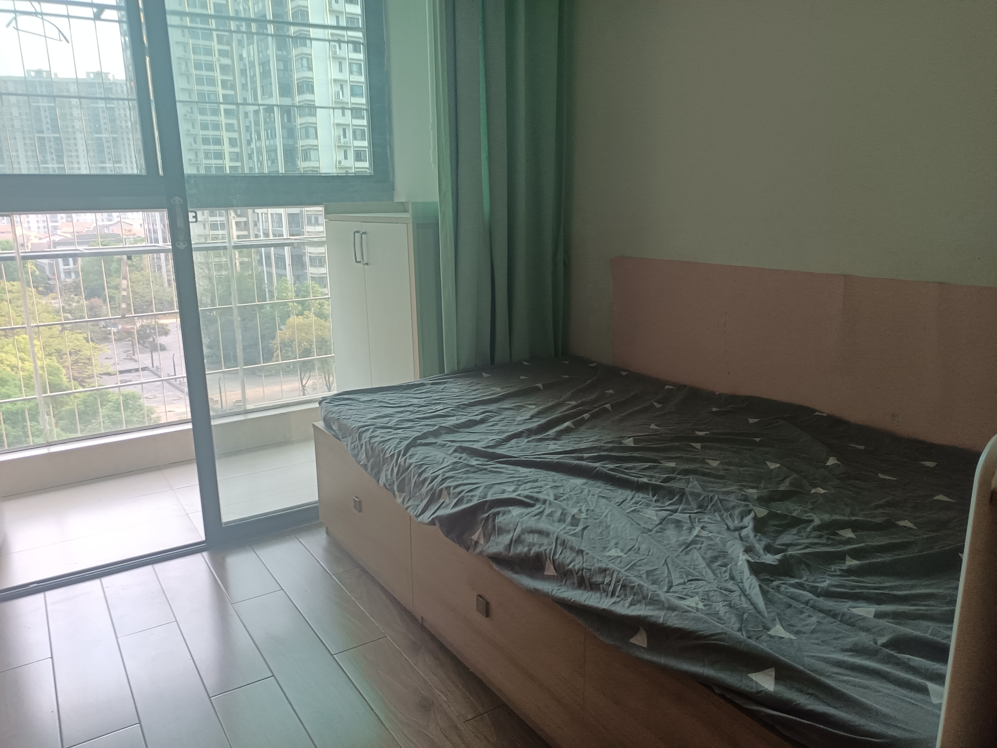 珠江愉景新城  1室0厅0卫   1400.00元/月室内图
